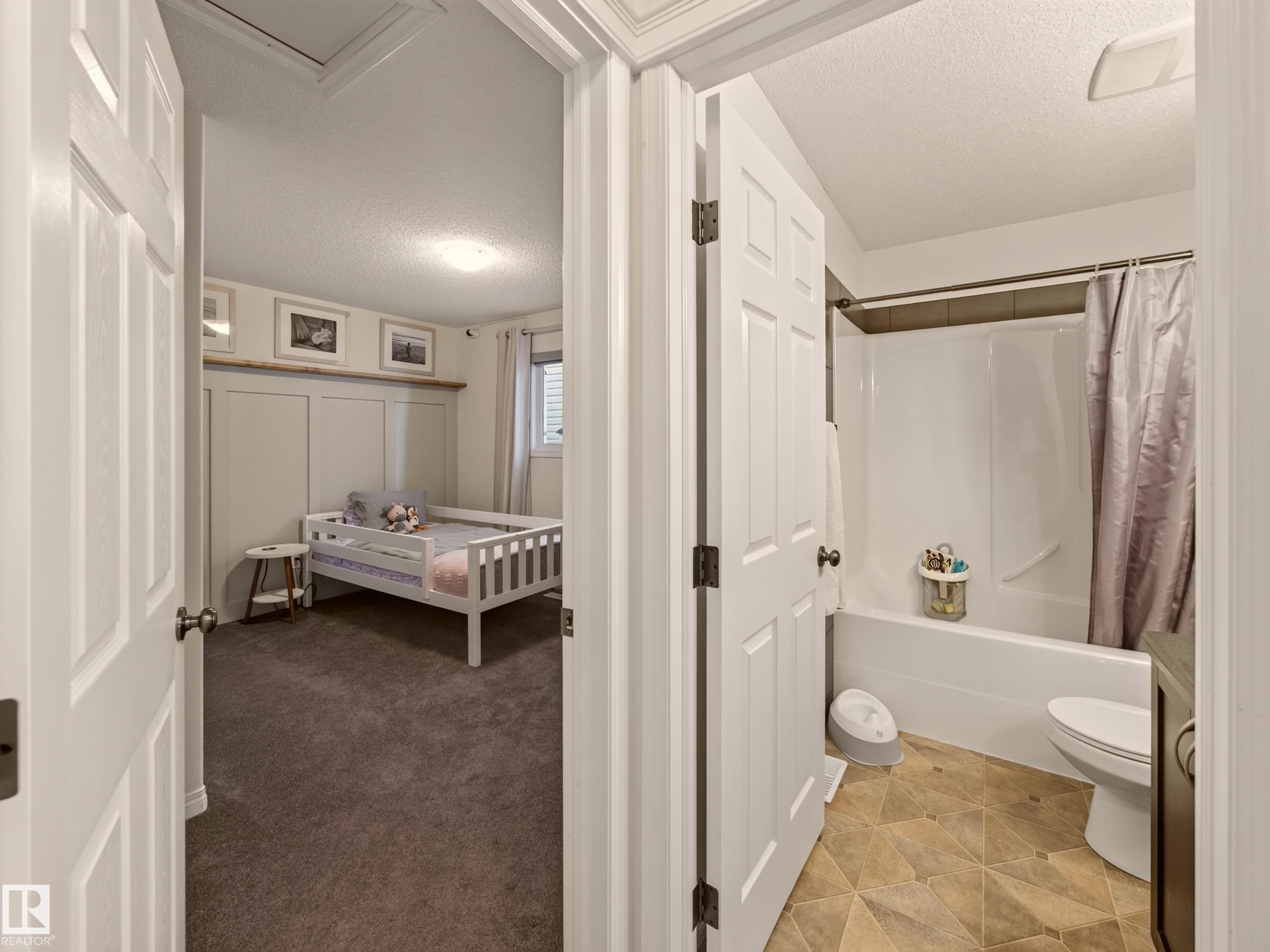 21315 58 Avenue Nw, Edmonton, AB