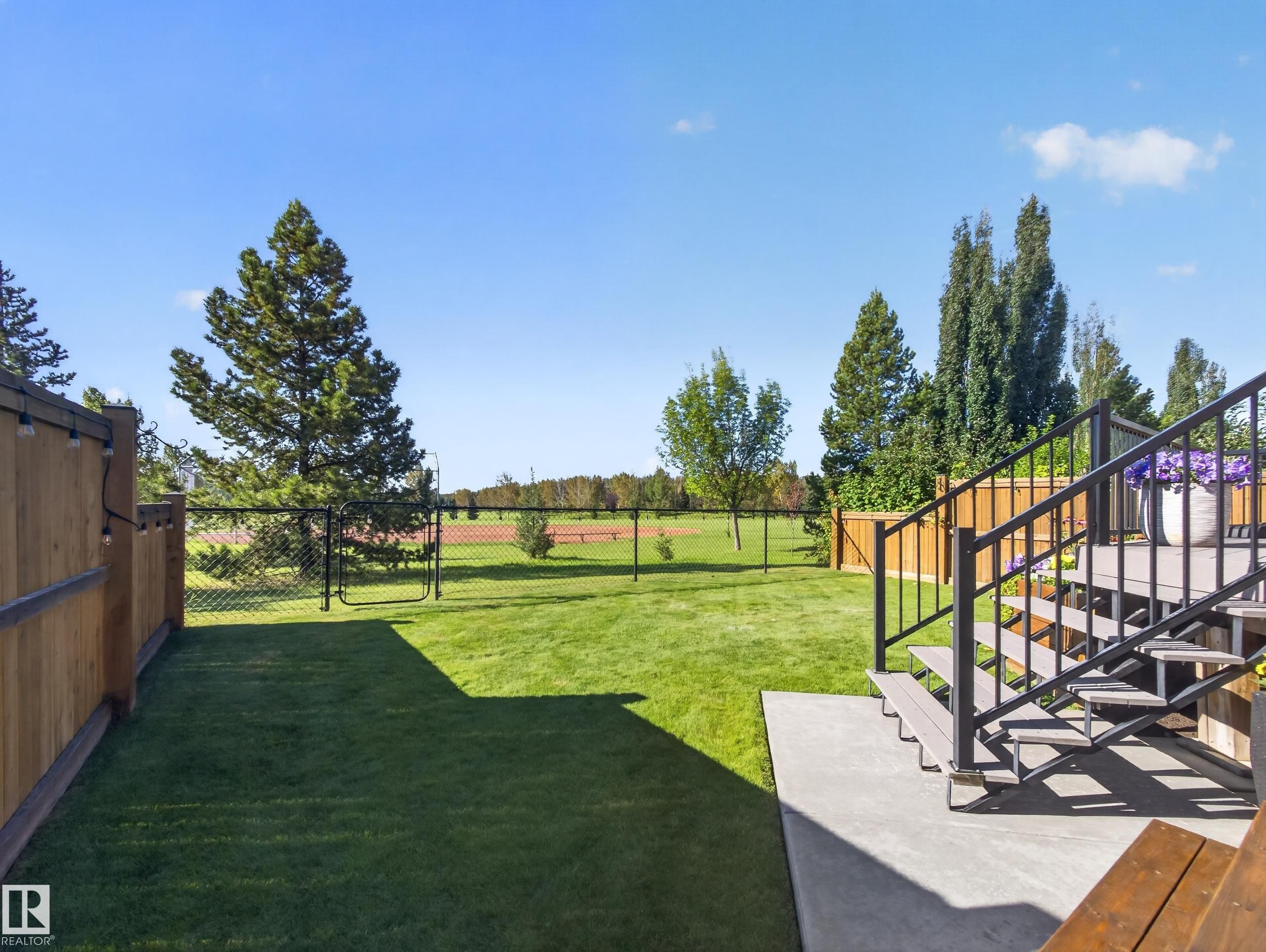 21315 58 Avenue Nw, Edmonton, AB