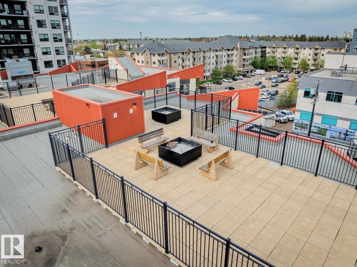#421 10523 123 St Nw, Edmonton, AB - Outdoor
