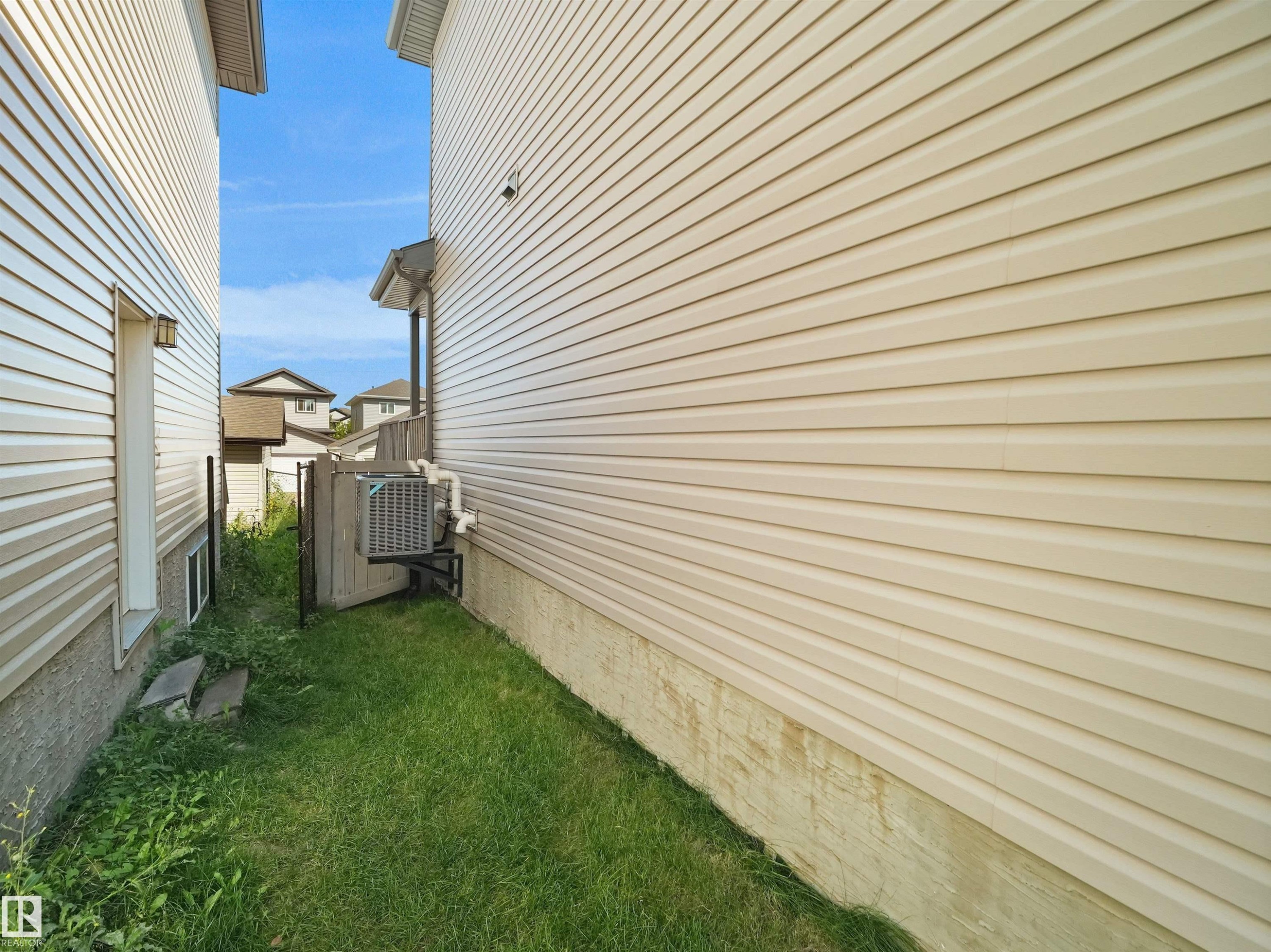 Additional content - 5190 1B Avenue Sw, Edmonton, AB