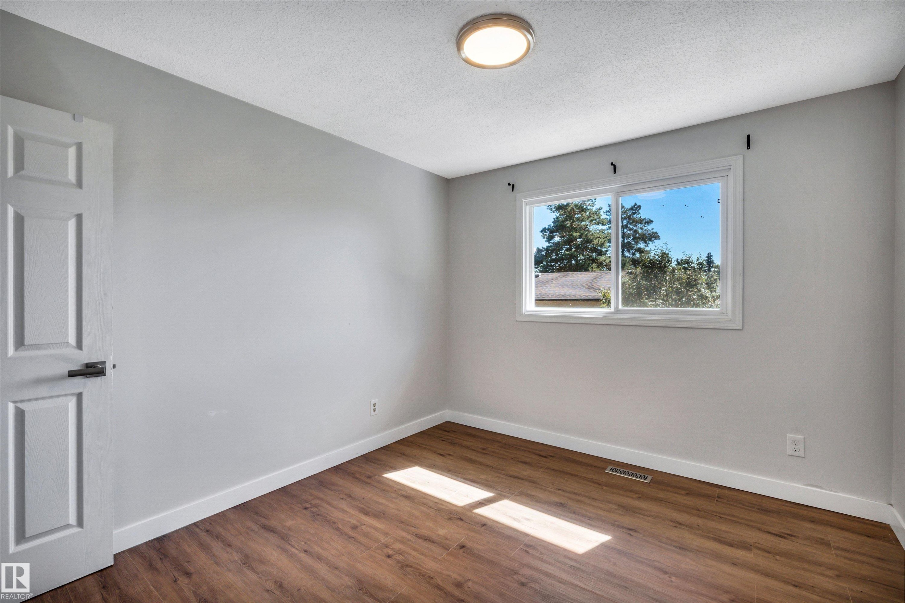 10856 173 Avenue Nw, Edmonton, AB