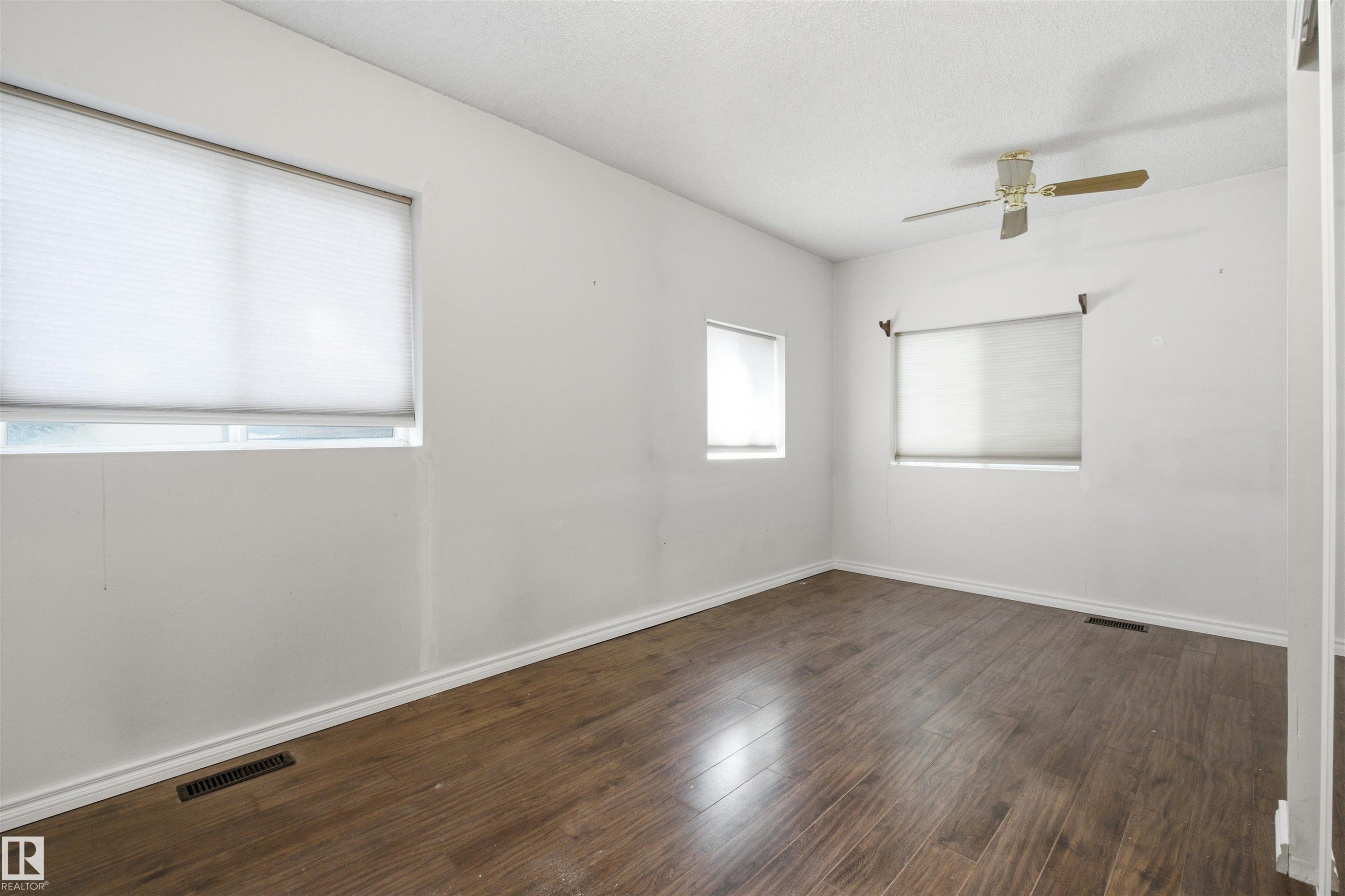 11243 125 Street Nw, Edmonton, AB