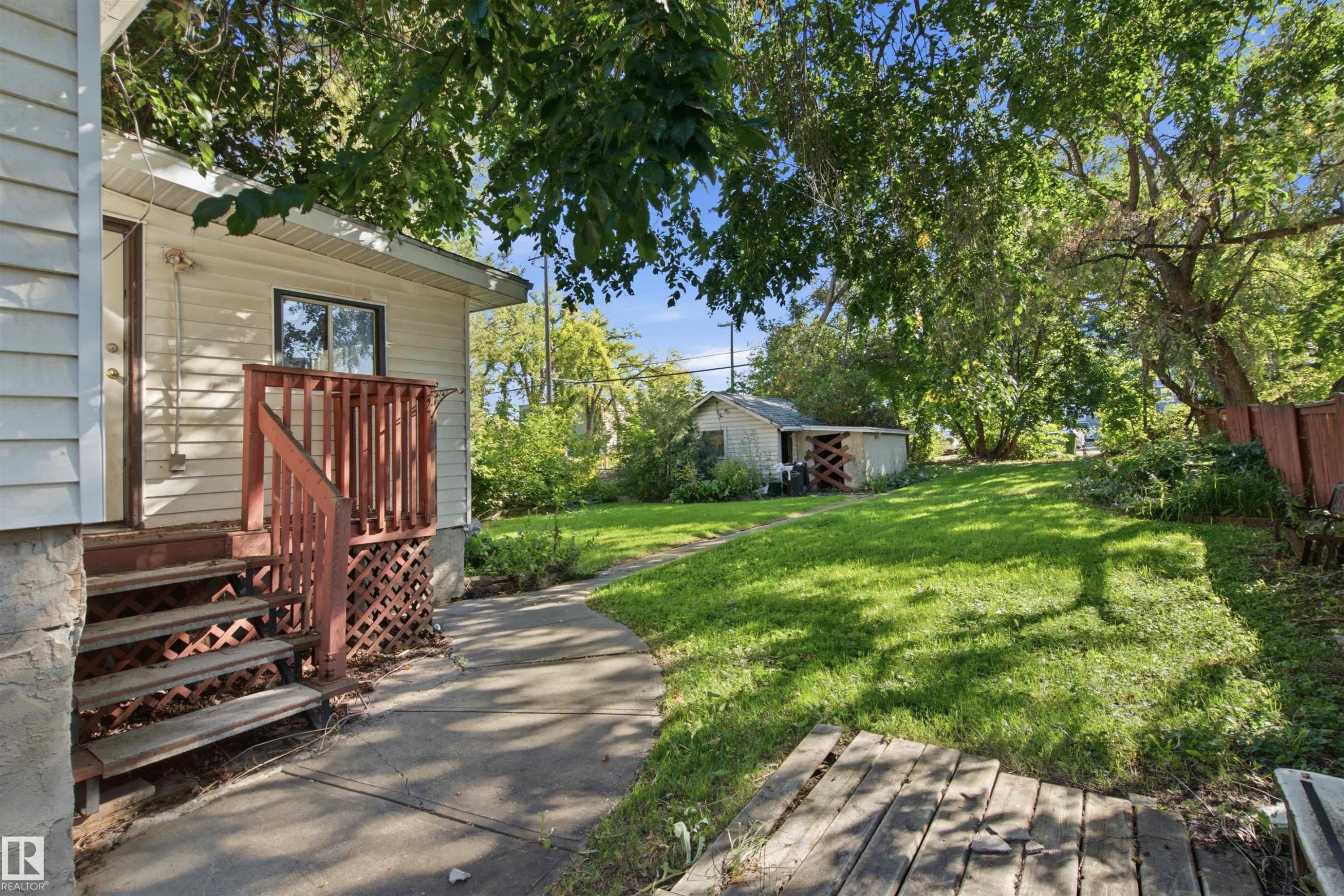 11243 125 Street Nw, Edmonton, AB