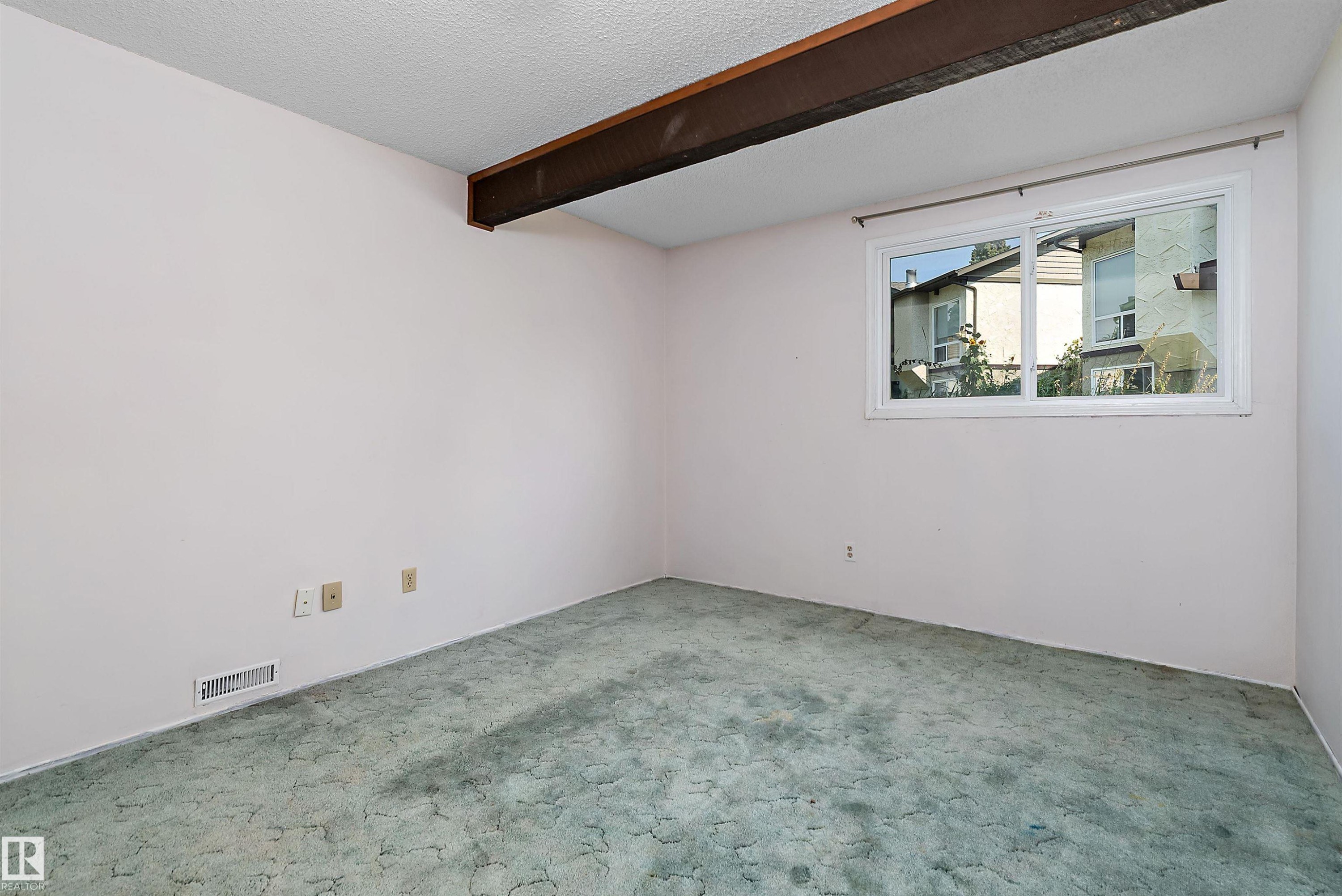 33 Northwoods Village Nw, Edmonton, AB