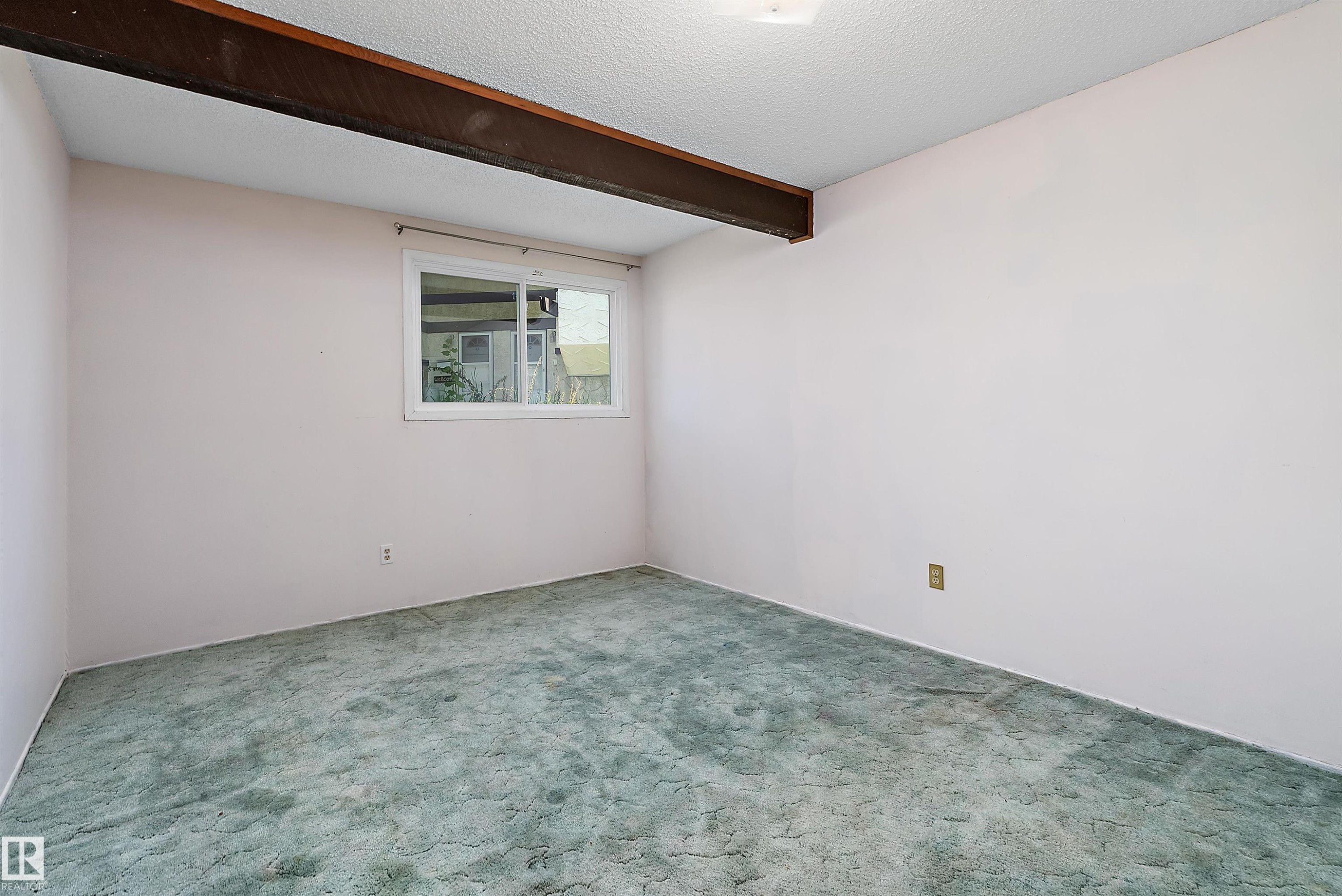 33 Northwoods Village Nw, Edmonton, AB