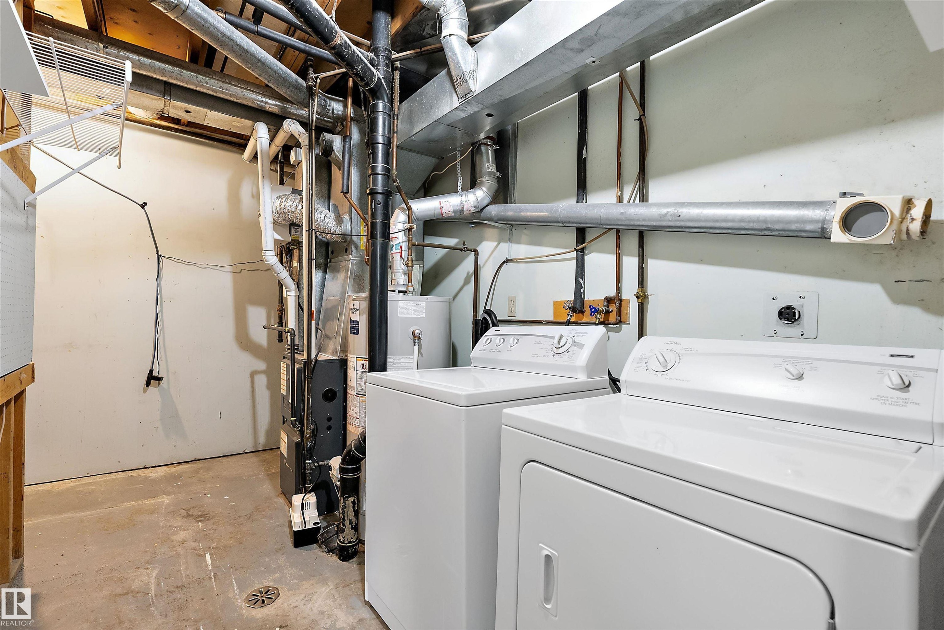 33 Northwoods Village Nw, Edmonton, AB