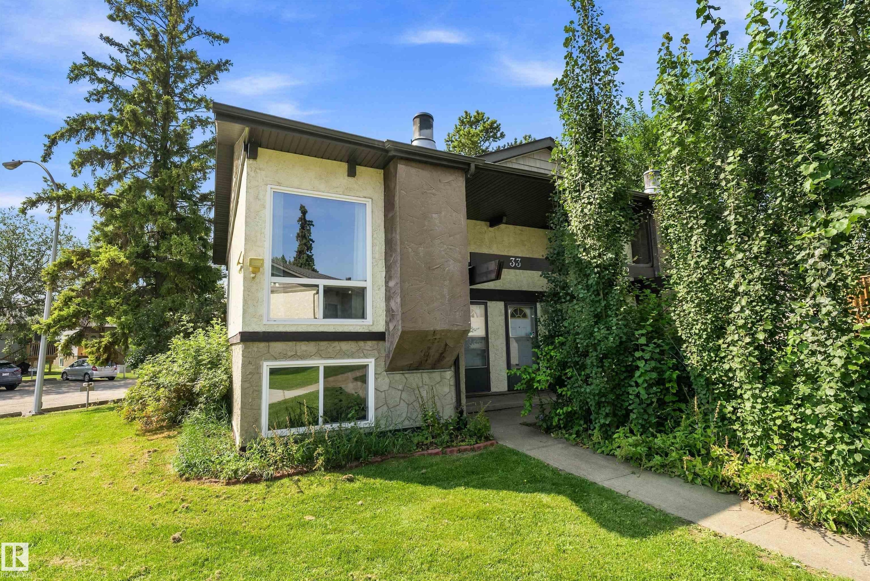 33 Northwoods Village Nw, Edmonton, AB