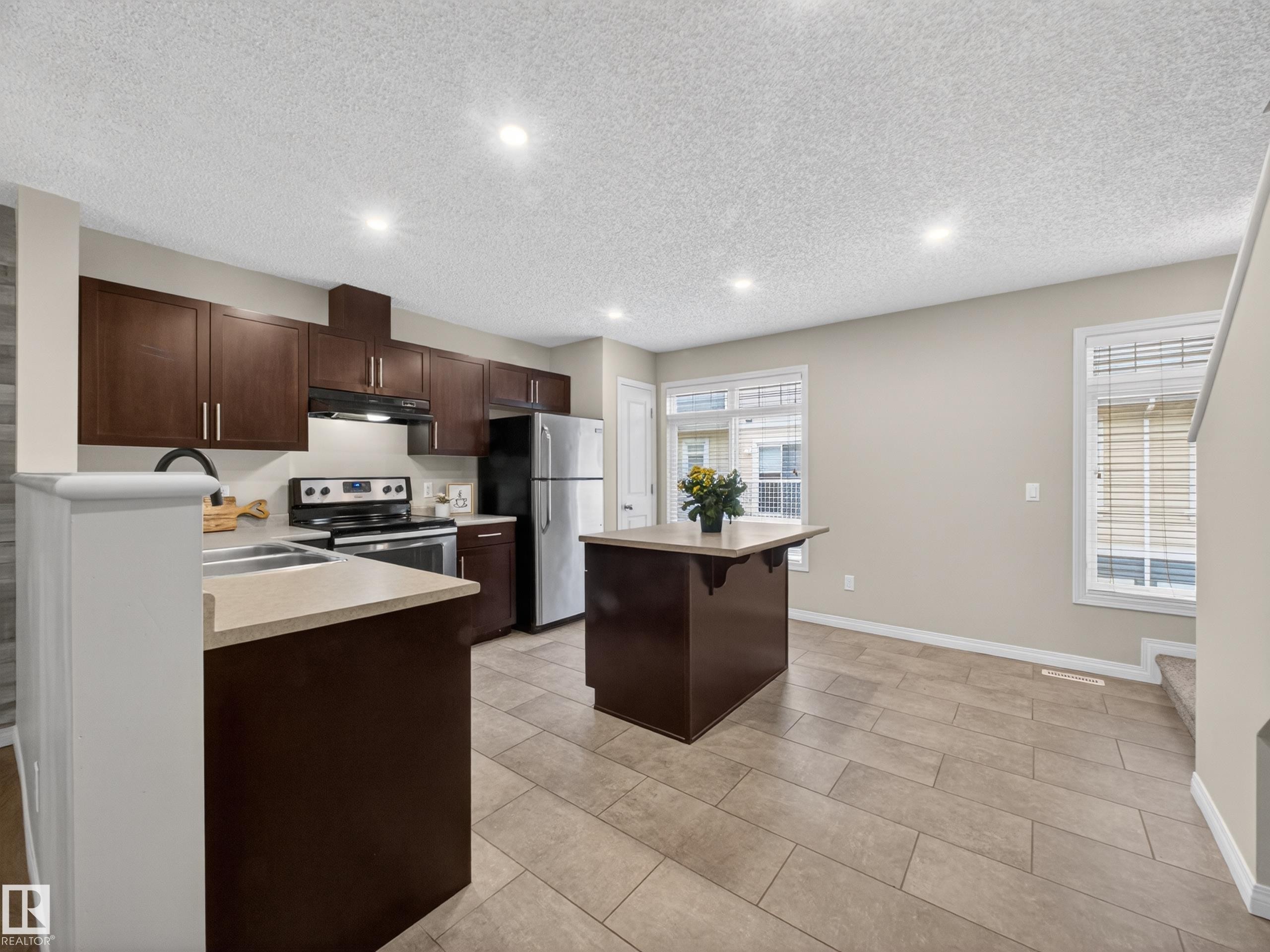 #31 1804 70 St Sw, Edmonton, AB