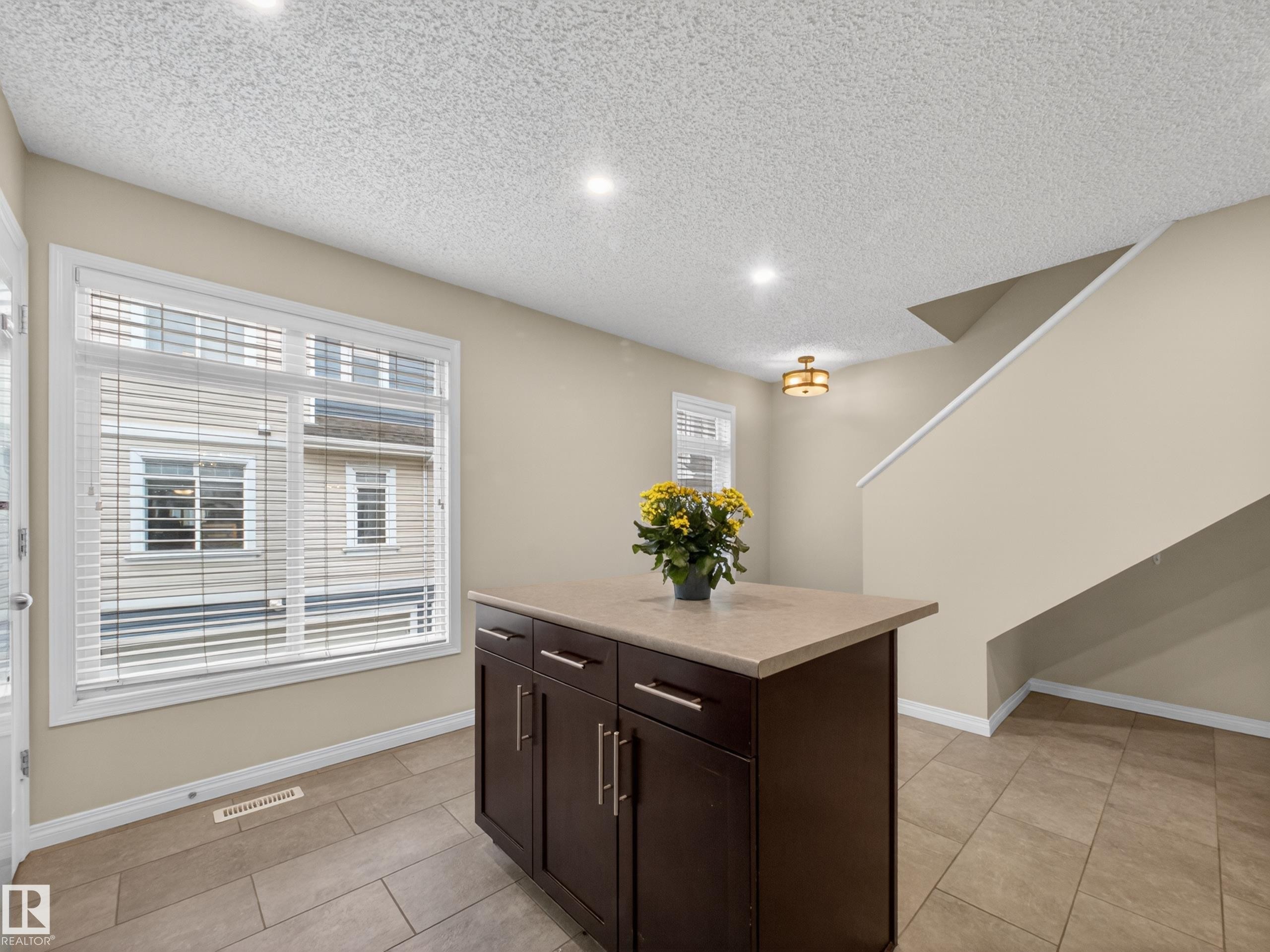 #31 1804 70 St Sw, Edmonton, AB