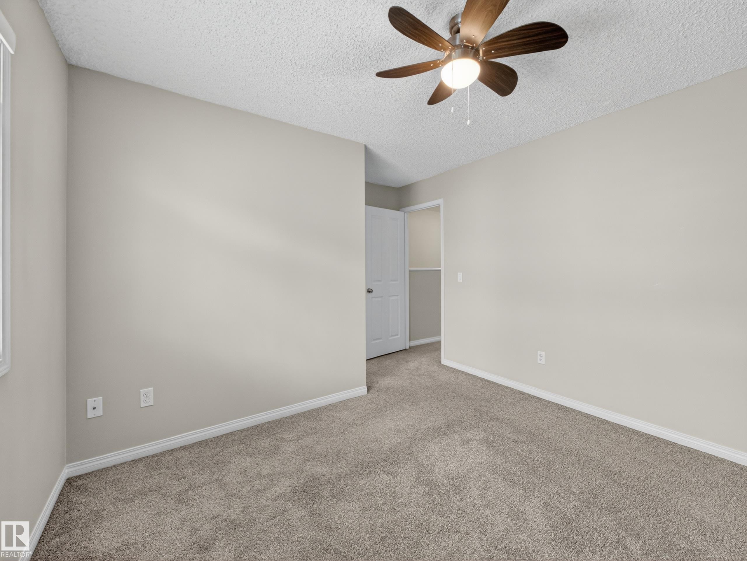 #31 1804 70 St Sw, Edmonton, AB