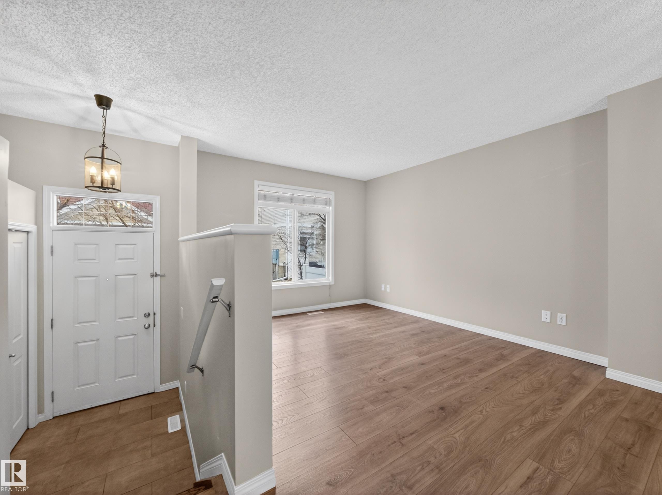 #31 1804 70 St Sw, Edmonton, AB