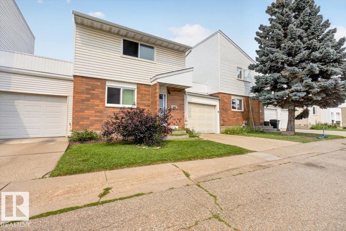 1096 Millbourne Road Nw, Edmonton, AB - Outdoor
