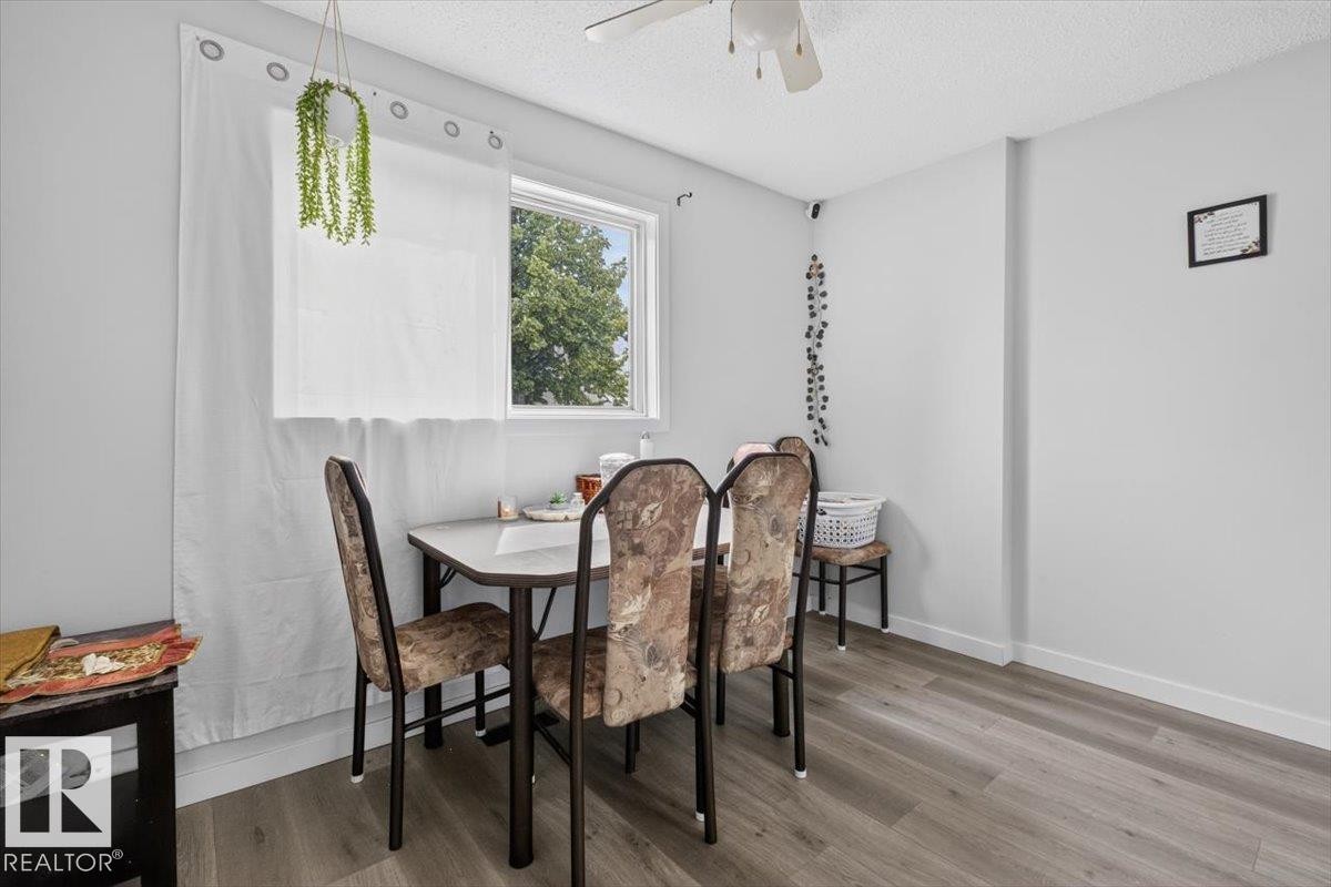 1096 Millbourne Road Nw, Edmonton, AB - Indoor Photo Showing Dining Room