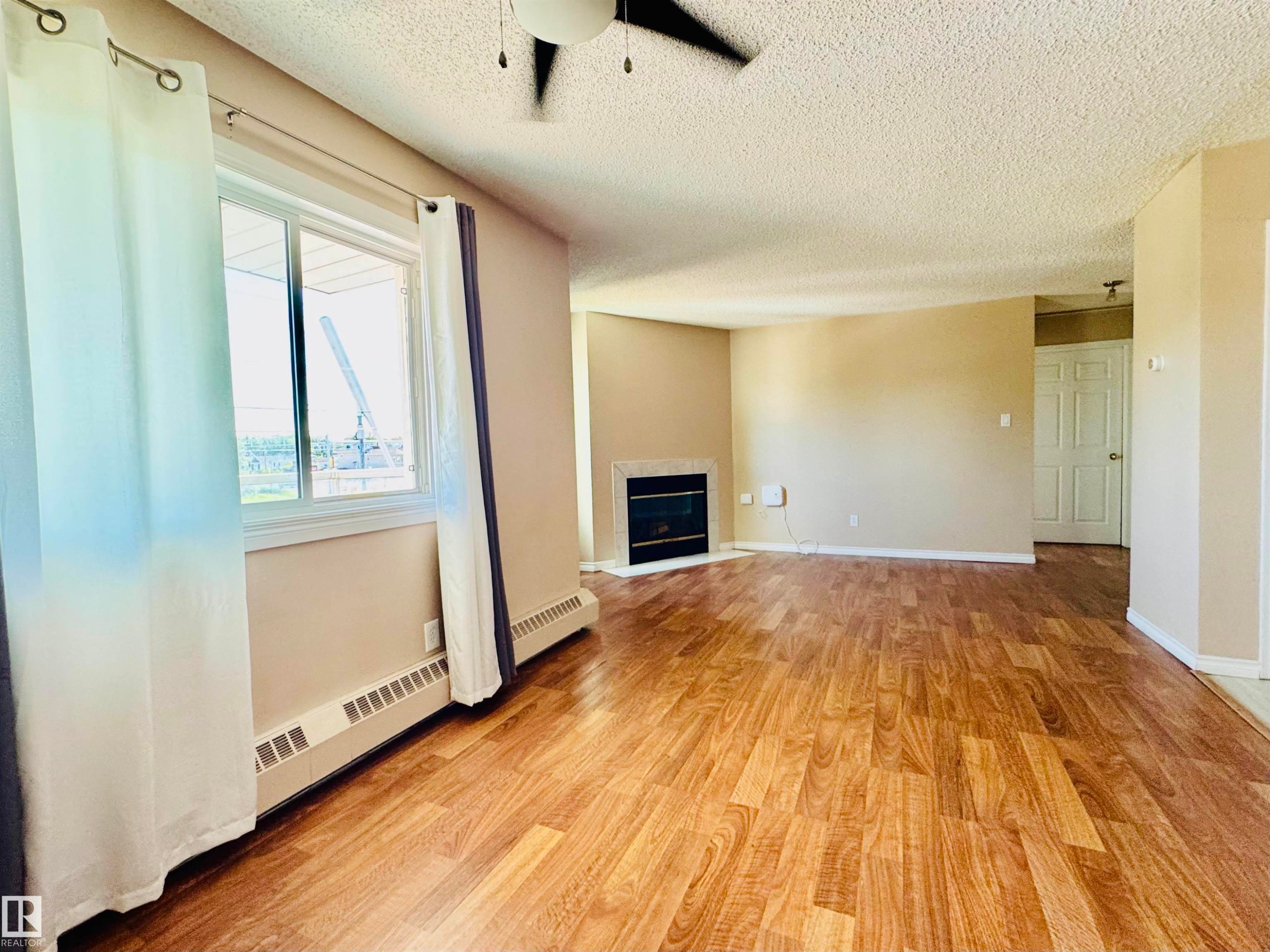 #204 11807 101 St Nw, Edmonton, AB