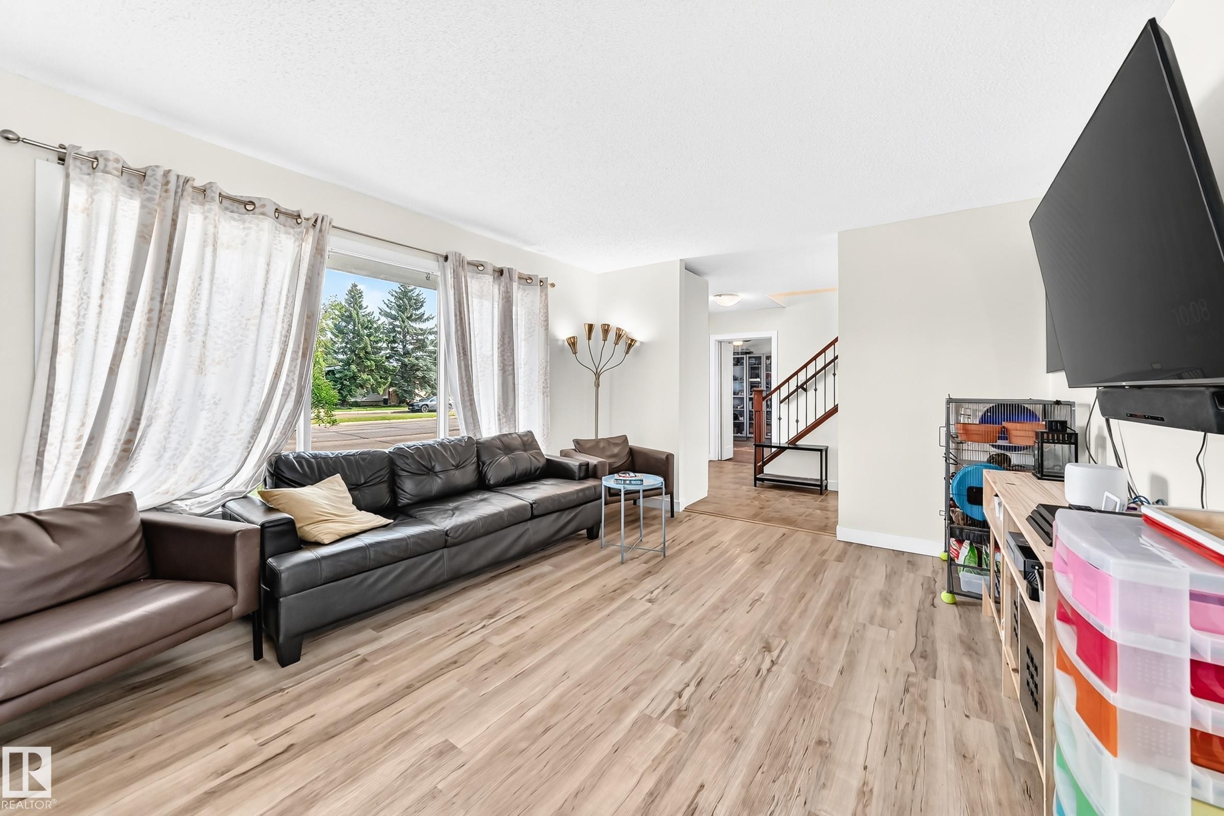 11211 40 Avenue Nw, Edmonton, AB