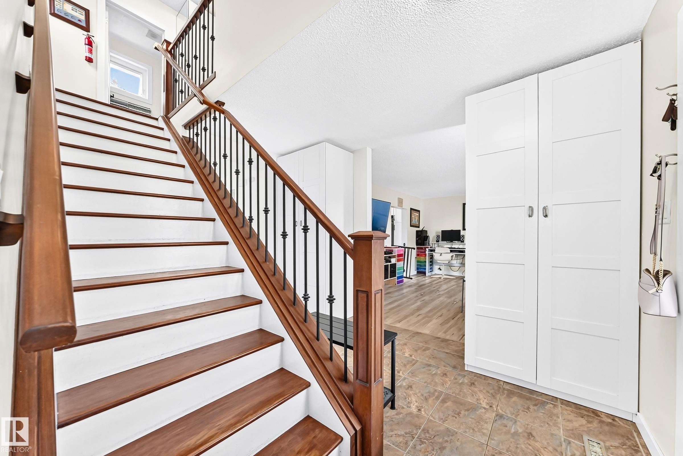 11211 40 Avenue Nw, Edmonton, AB