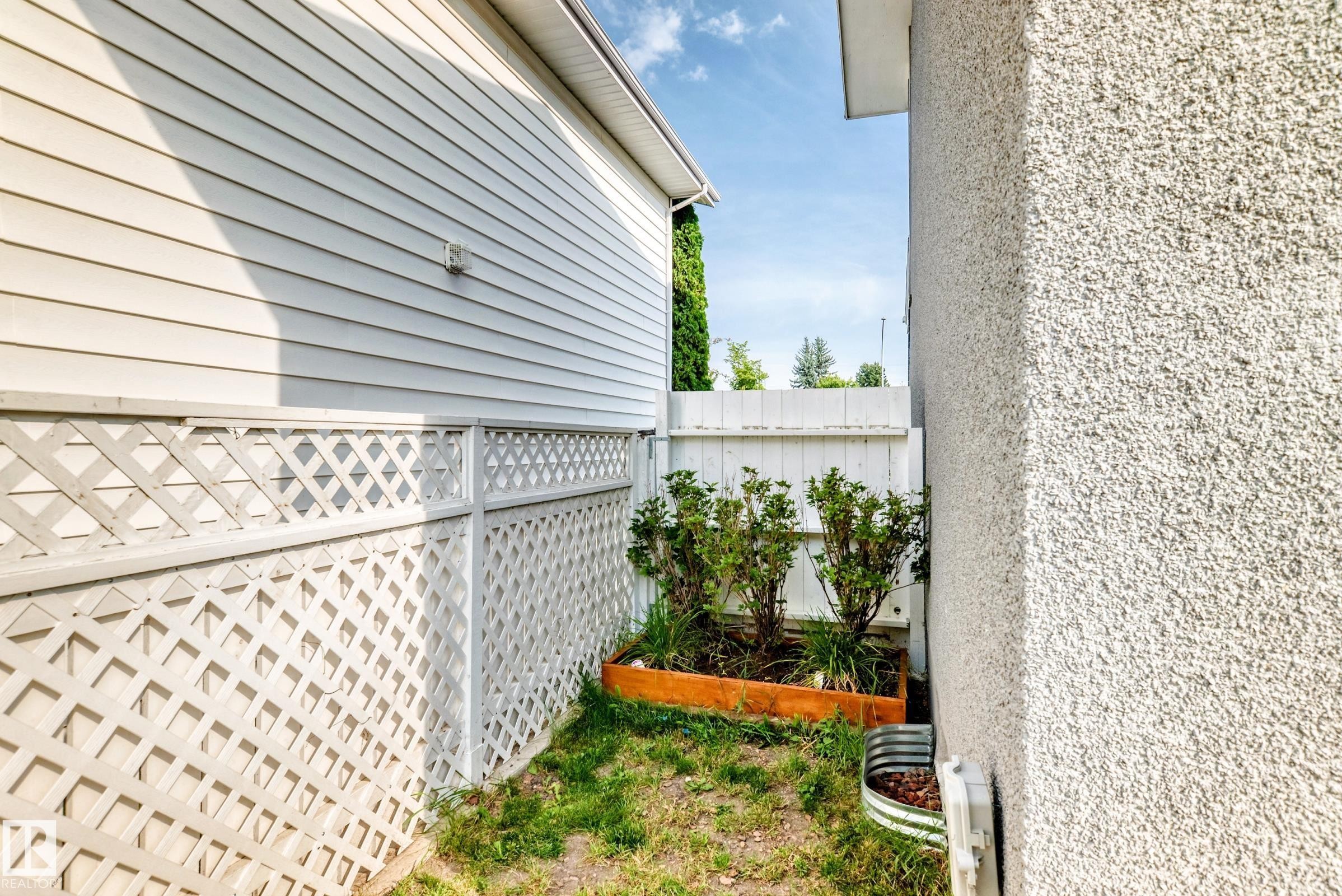 11211 40 Avenue Nw, Edmonton, AB