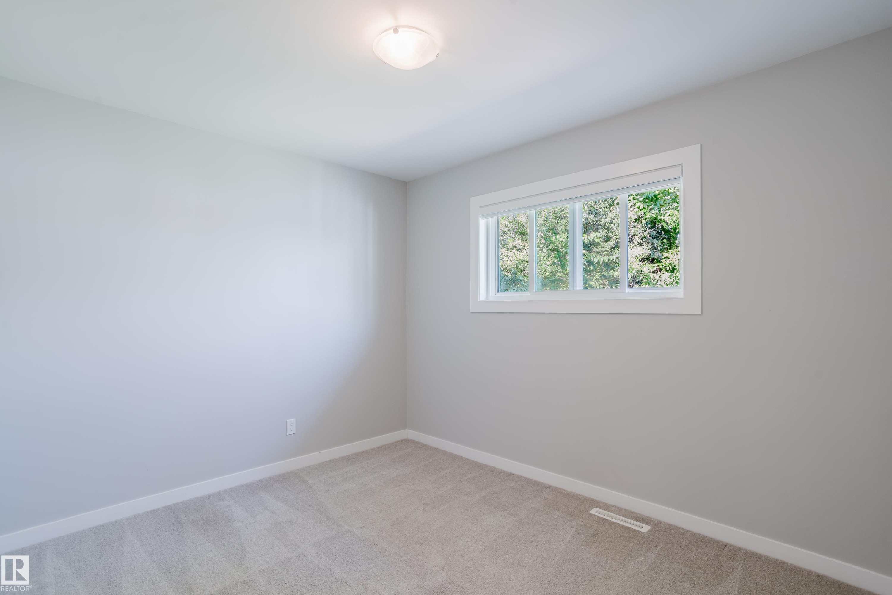 4708 106 Avenue Nw, Edmonton, AB
