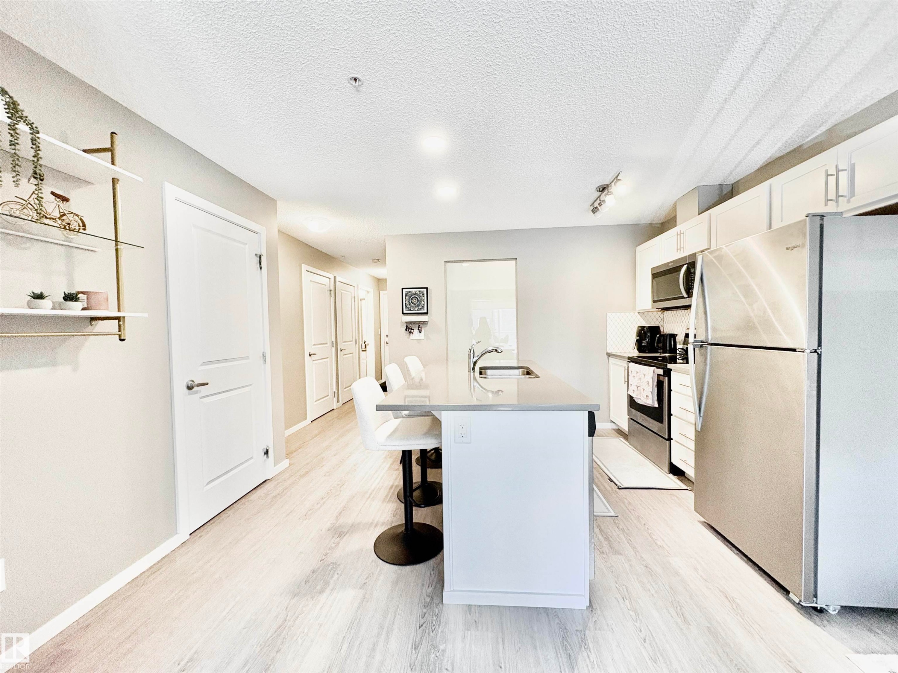 #203 394 Windermere Rd Nw, Edmonton, AB