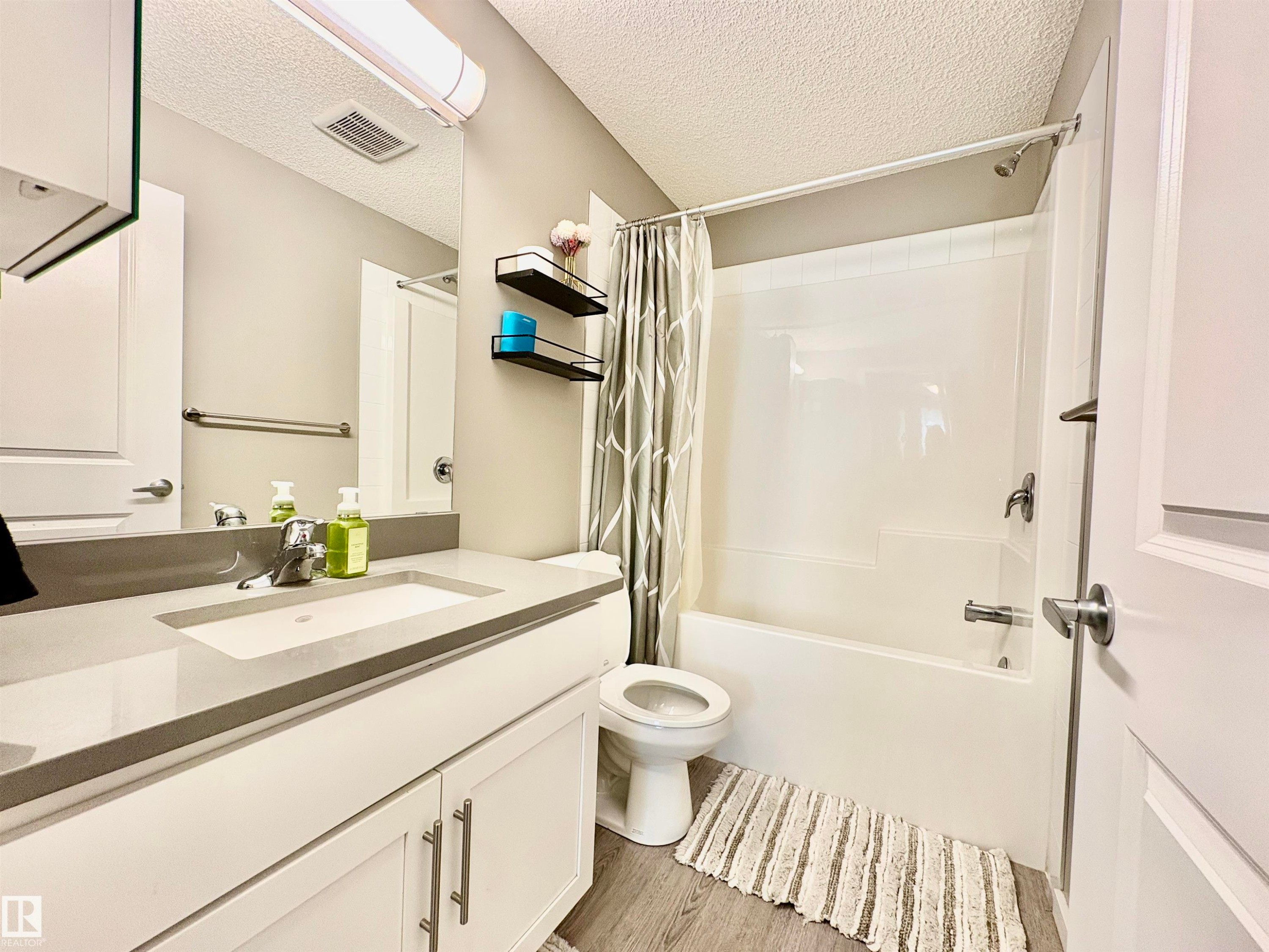 #203 394 Windermere Rd Nw, Edmonton, AB