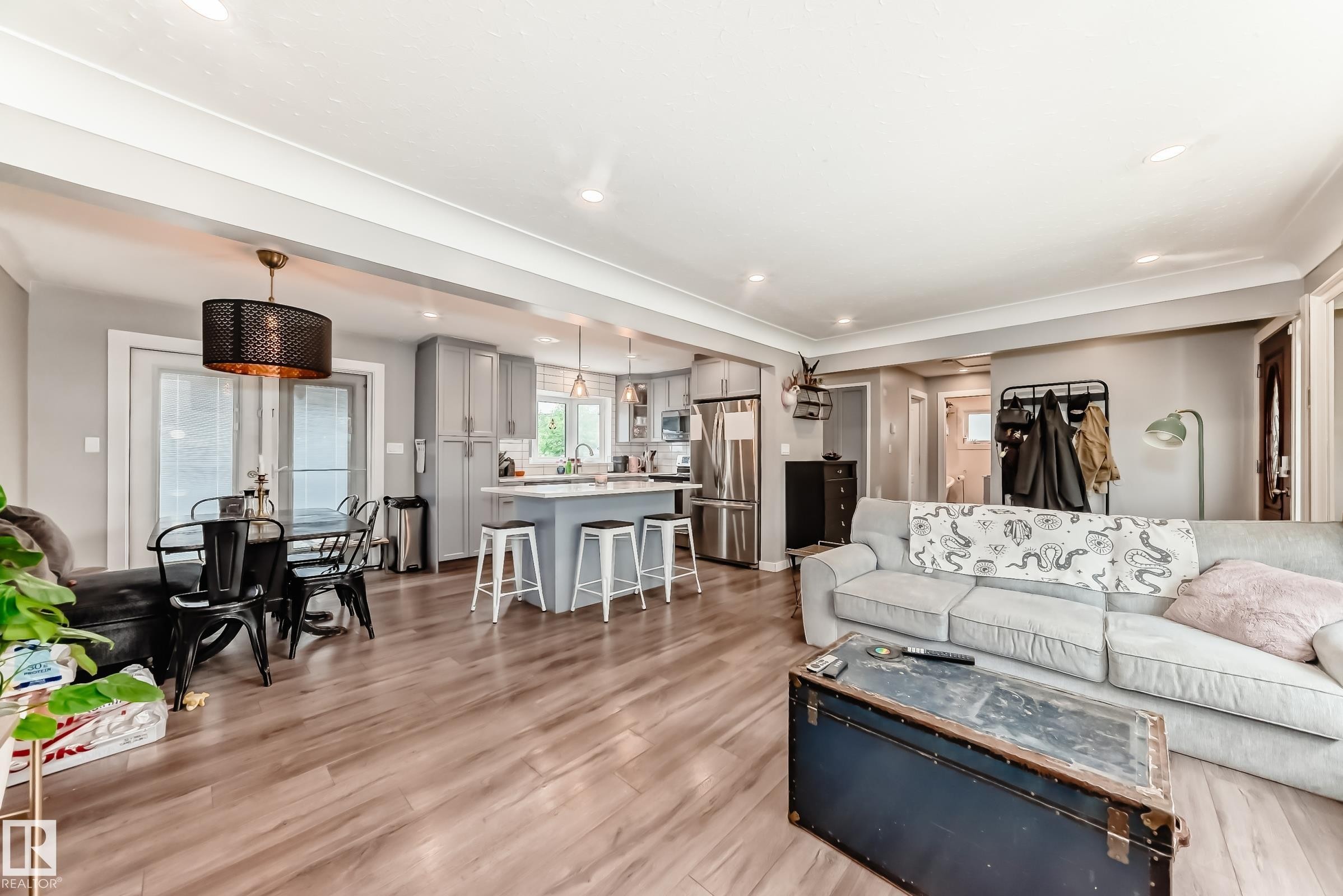 12423 75 Street Nw, Edmonton, AB