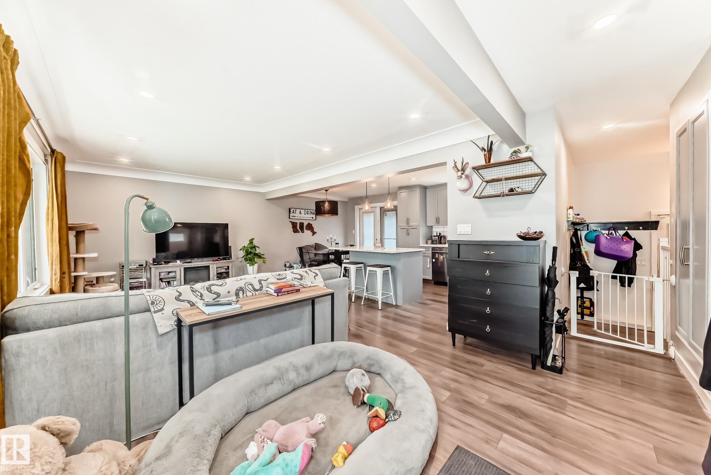 12423 75 Street Nw, Edmonton, AB
