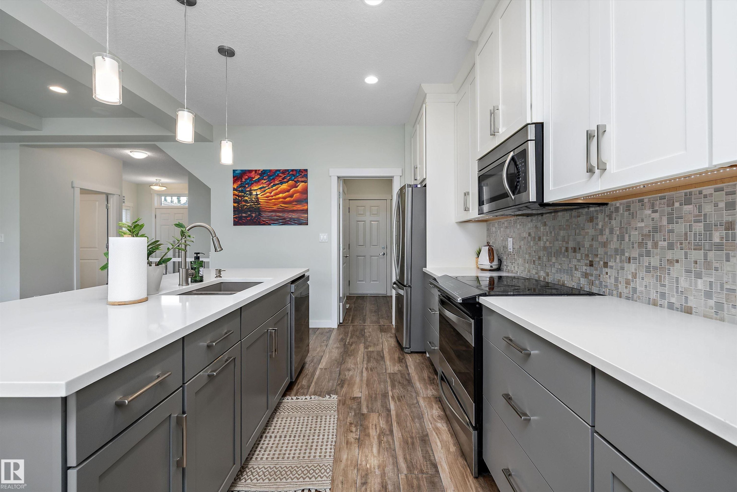 3911 Claxton Loop Sw, Edmonton, AB