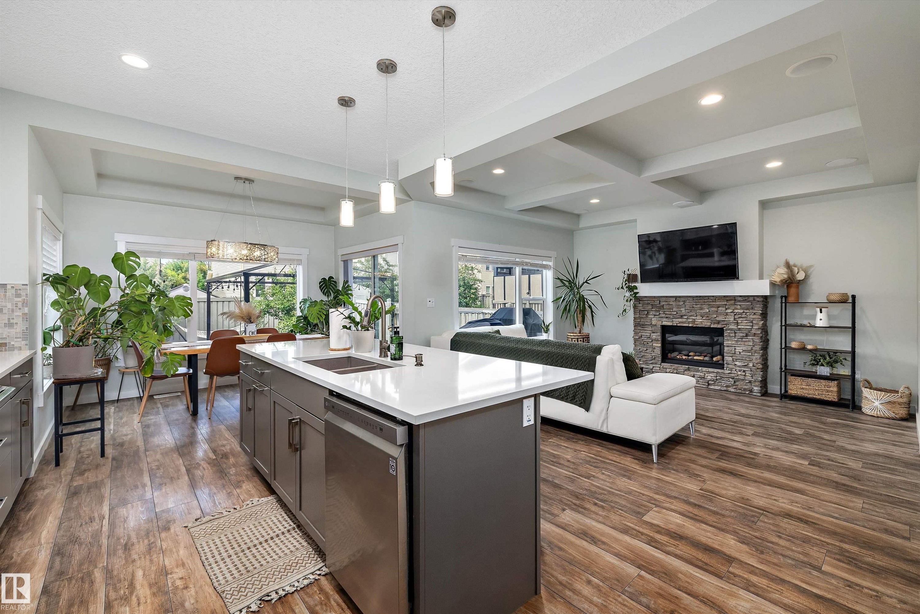 3911 Claxton Loop Sw, Edmonton, AB