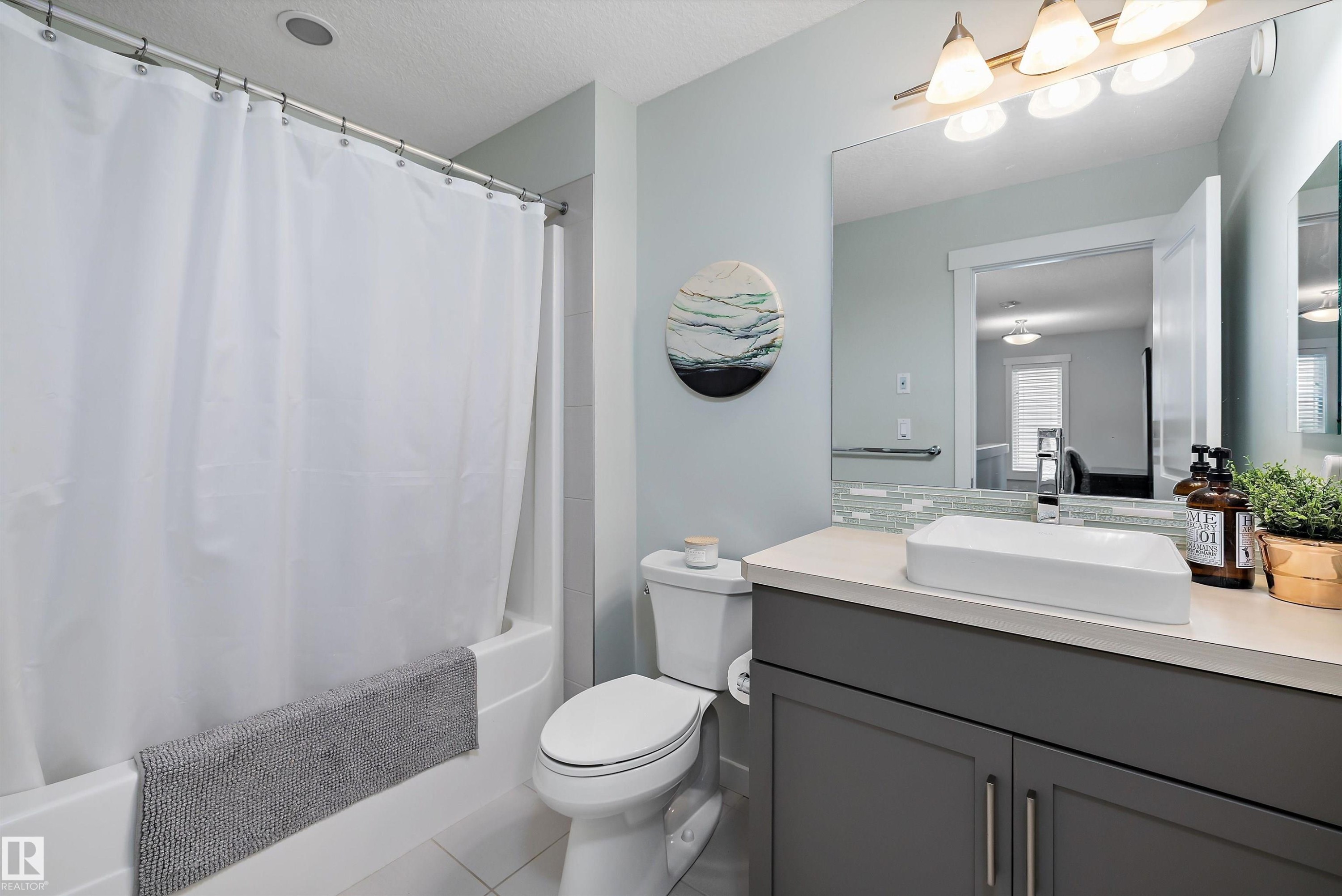 3911 Claxton Loop Sw, Edmonton, AB