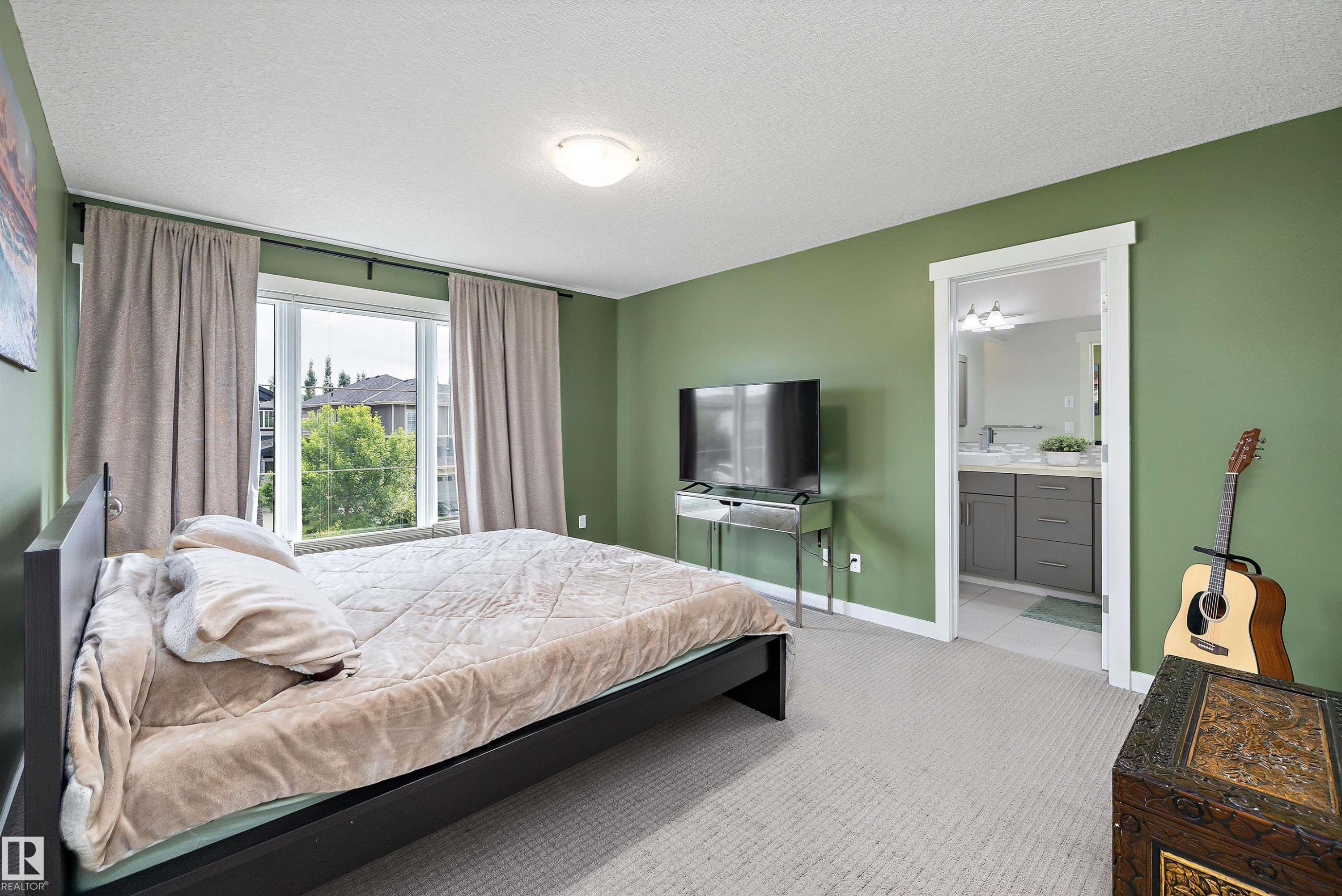 3911 Claxton Loop Sw, Edmonton, AB