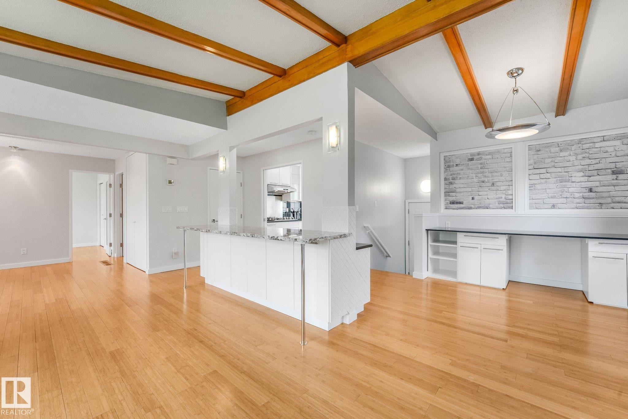 4812 Malmo Road Nw, Edmonton, AB - Indoor Photo Showing Other Room