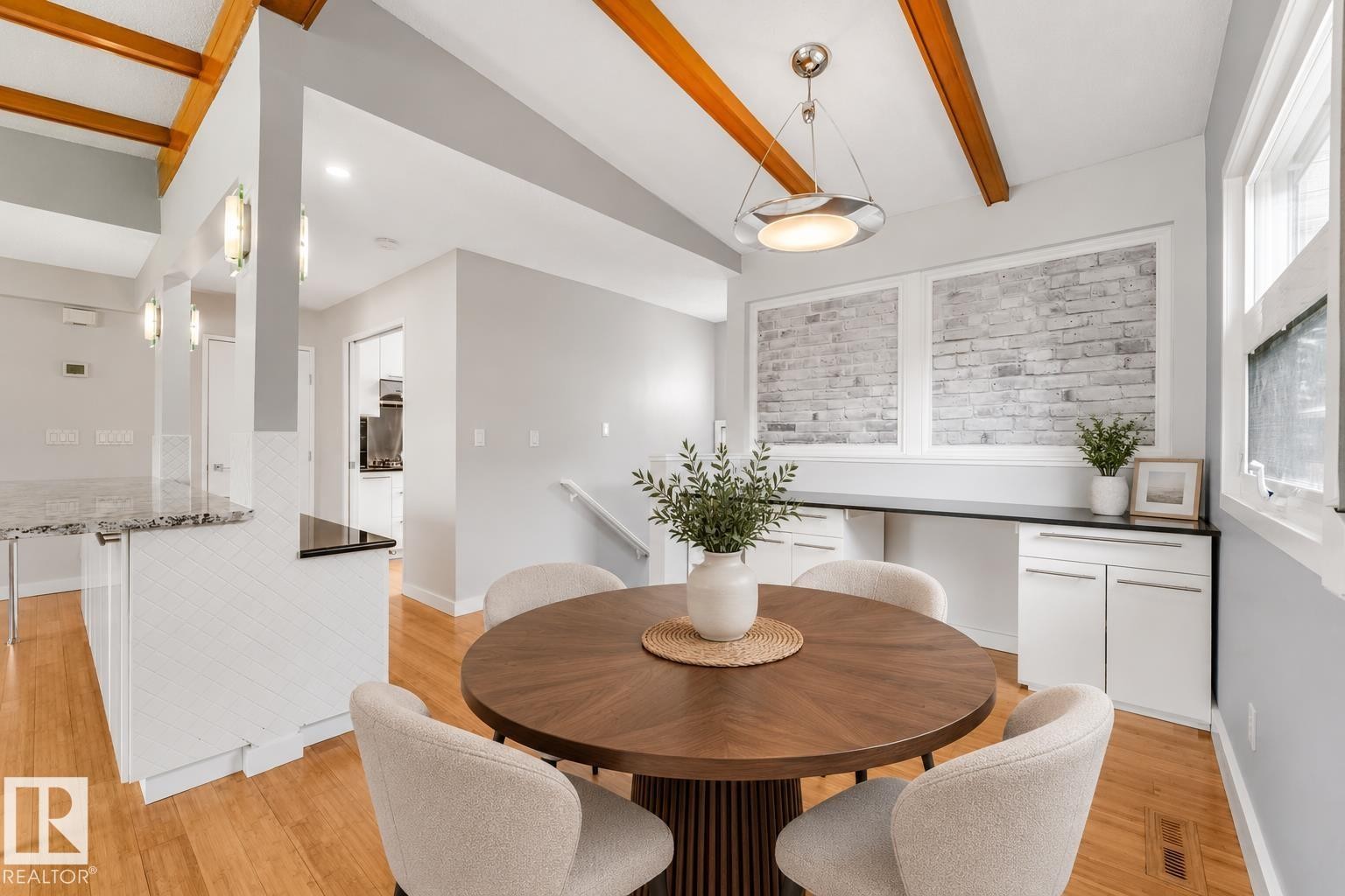 4812 Malmo Road Nw, Edmonton, AB - Indoor Photo Showing Dining Room