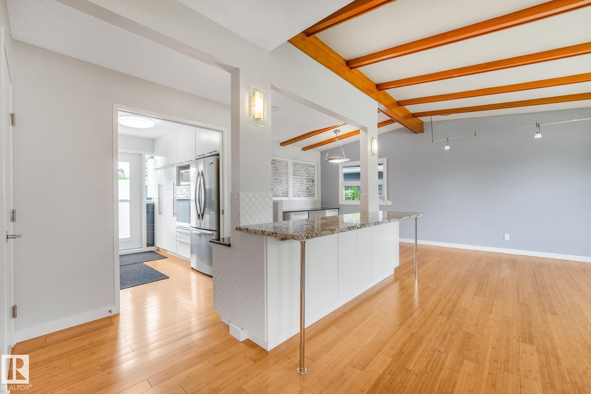 4812 Malmo Road Nw, Edmonton, AB - Indoor