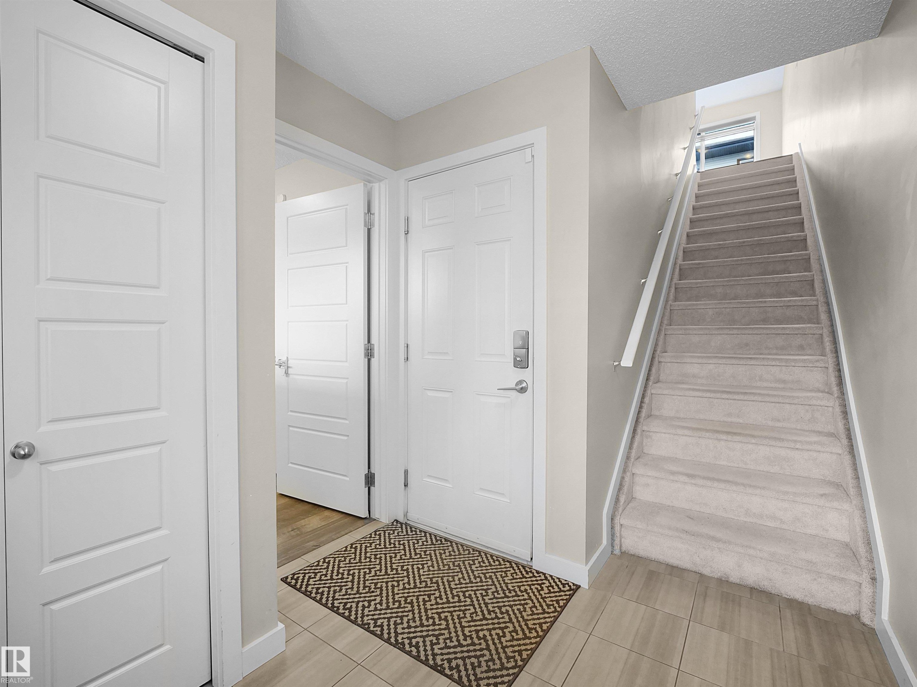 3346 15A Avenue Nw, Edmonton, AB
