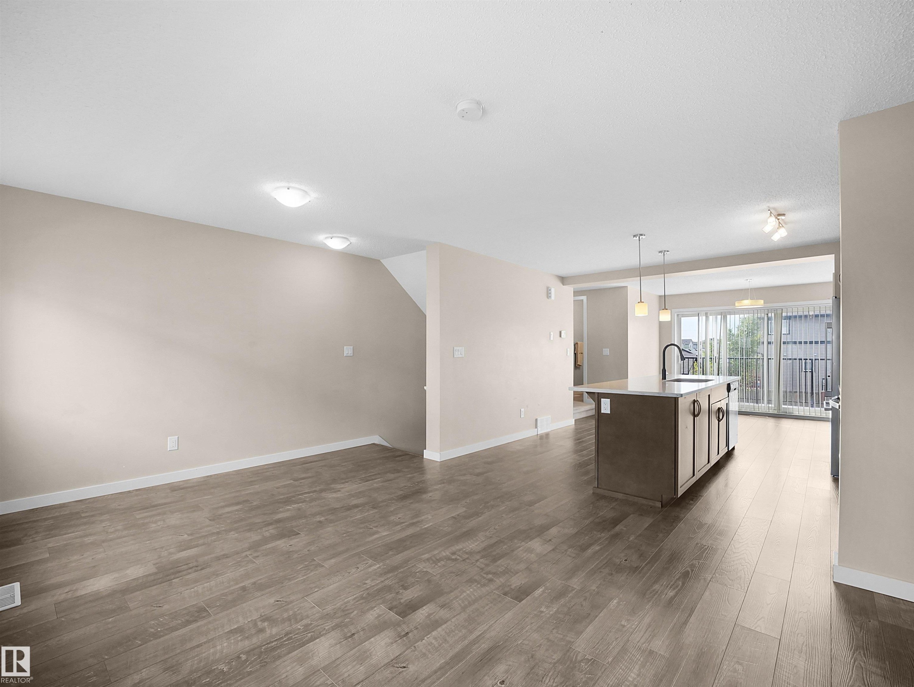 3346 15A Avenue Nw, Edmonton, AB