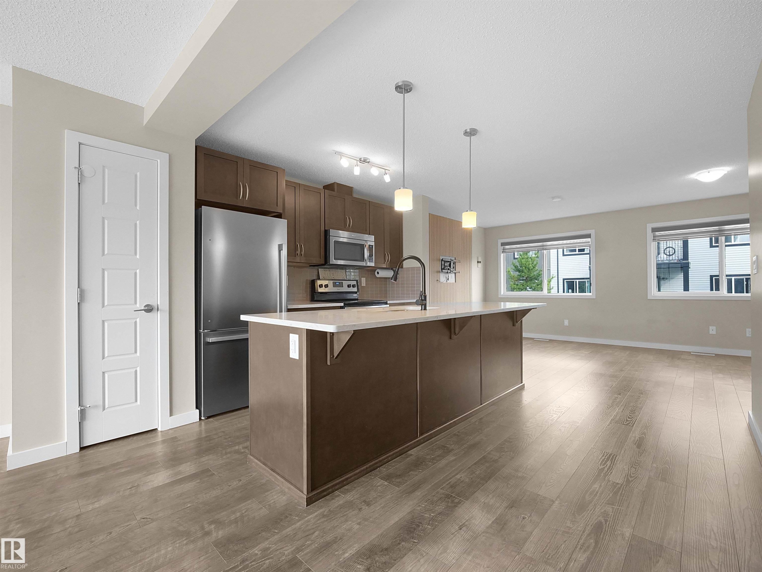 3346 15A Avenue Nw, Edmonton, AB