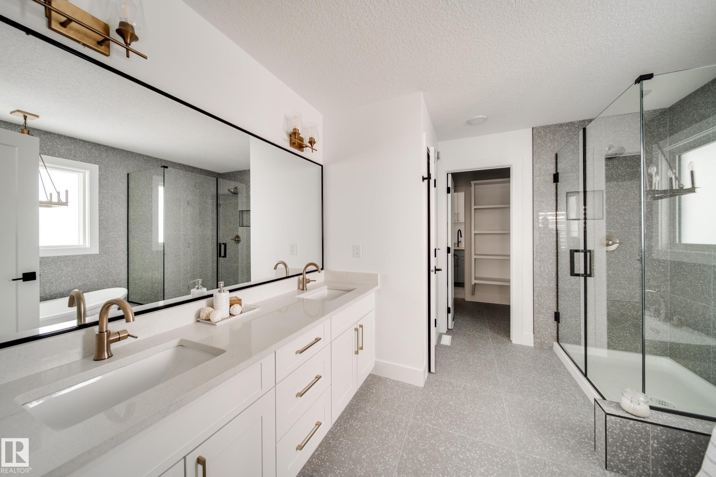 17 Arthur Way, Spruce Grove, AB