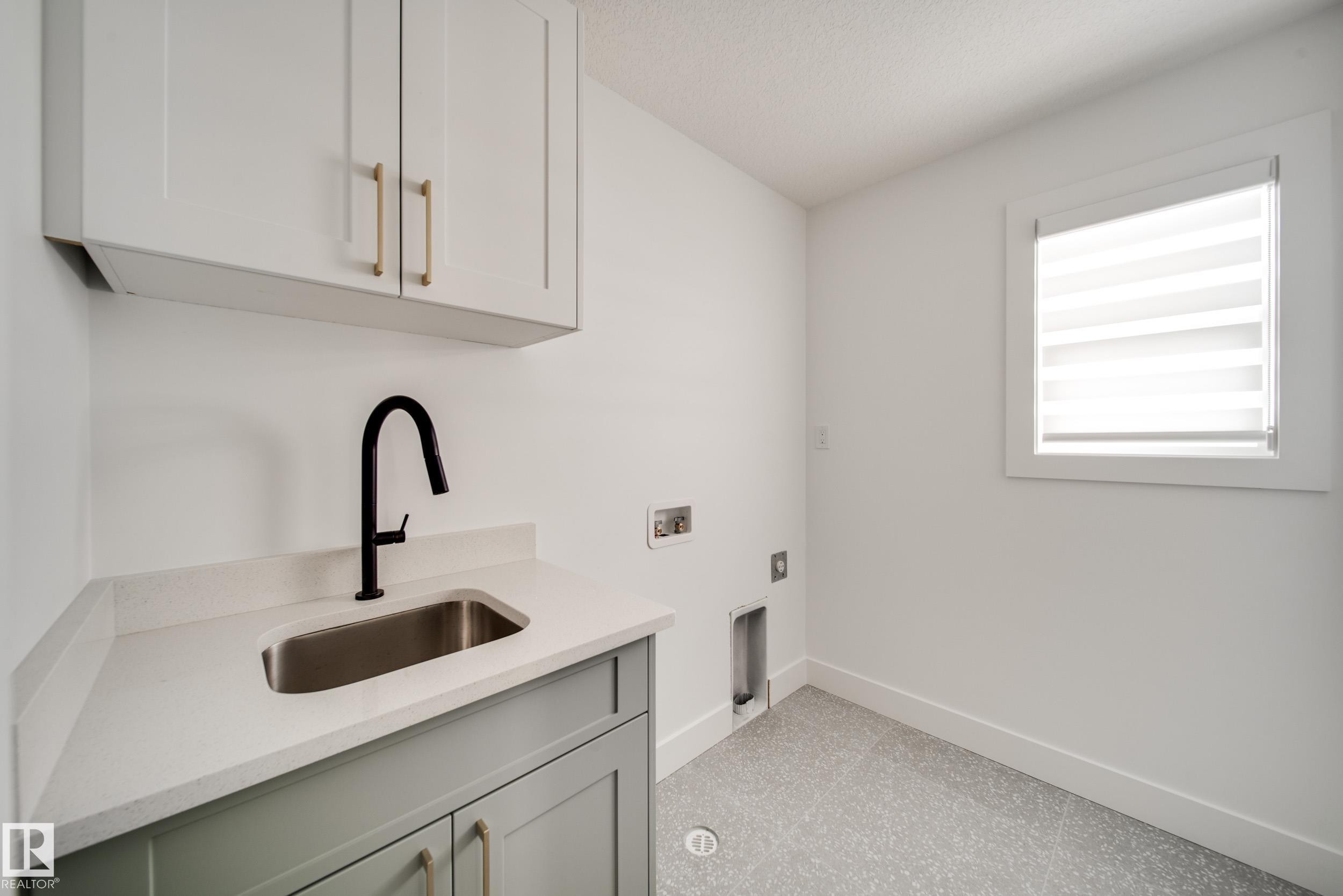 17 Arthur Way, Spruce Grove, AB