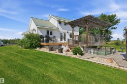 56502 RGE ROAD 33  Rural Lac Ste. Anne County, AB T0E 1V0