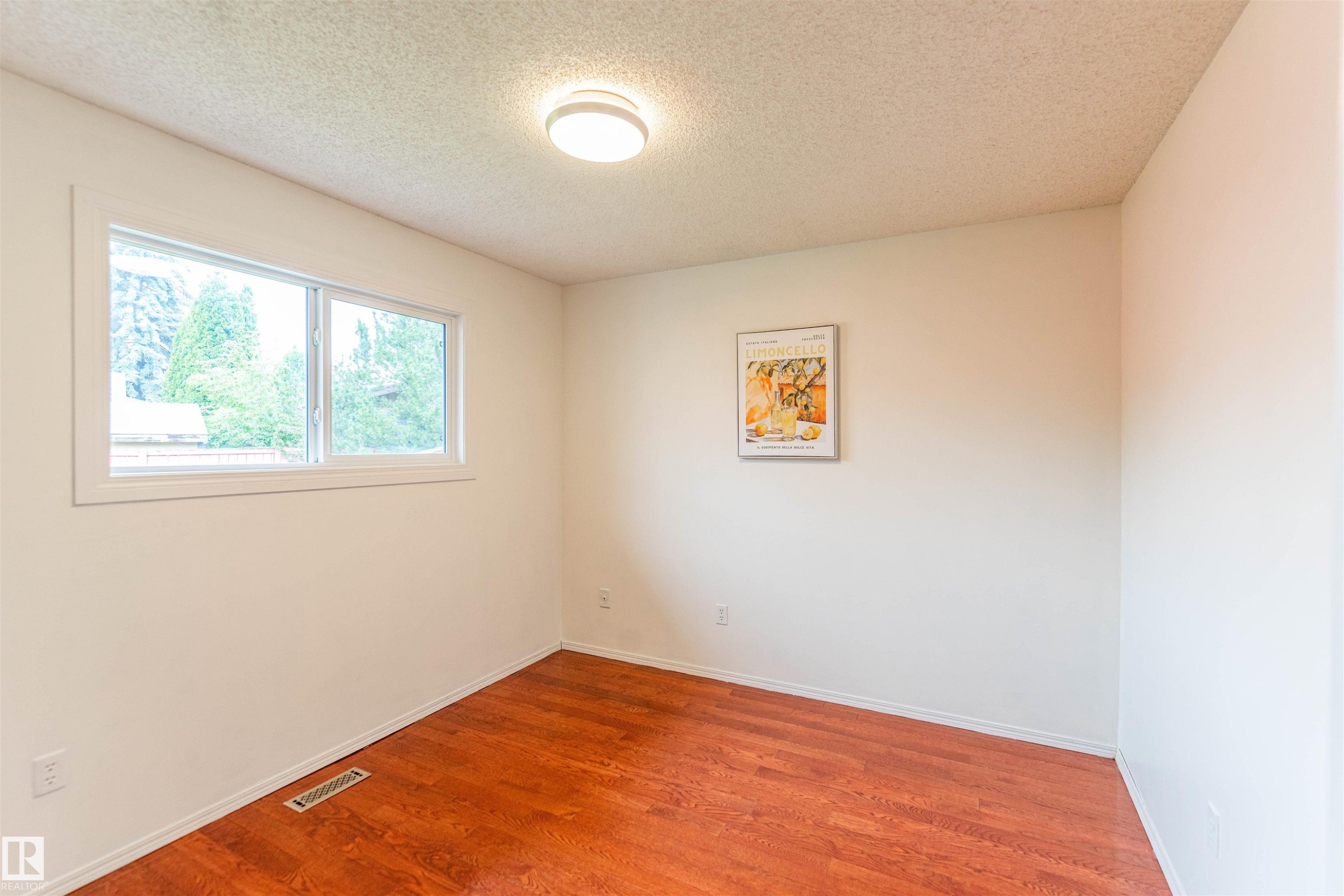 16524 116 Street Nw, Edmonton, AB
