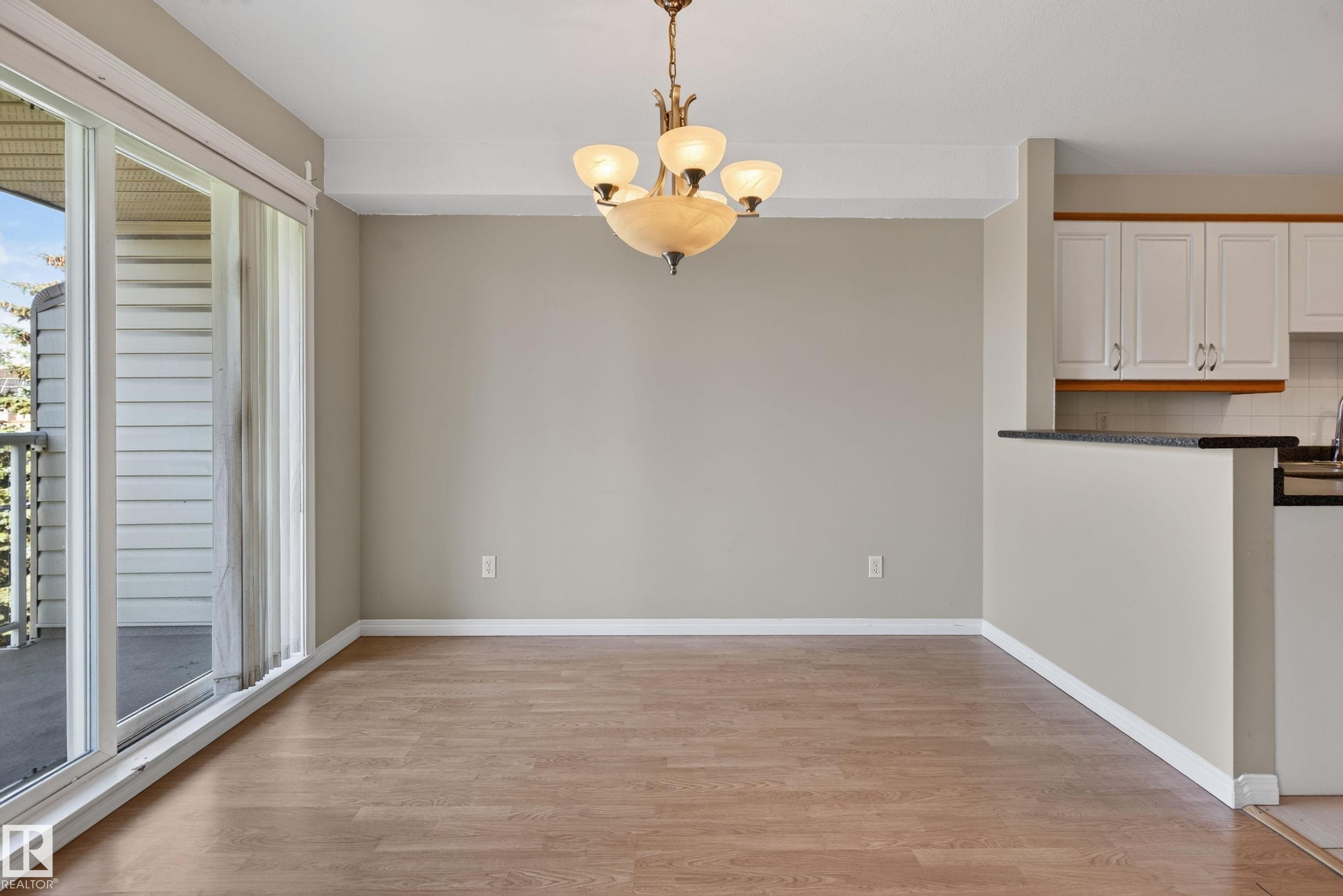 #3 2505 42 St Nw, Edmonton, AB