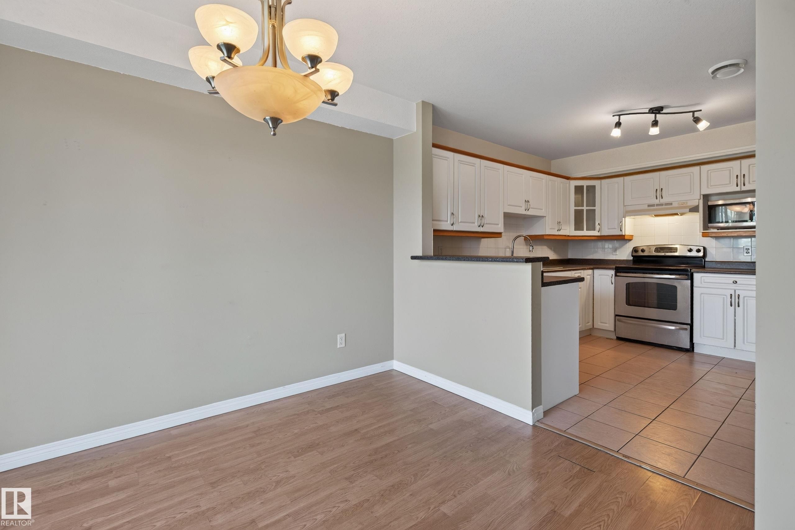 #3 2505 42 St Nw, Edmonton, AB