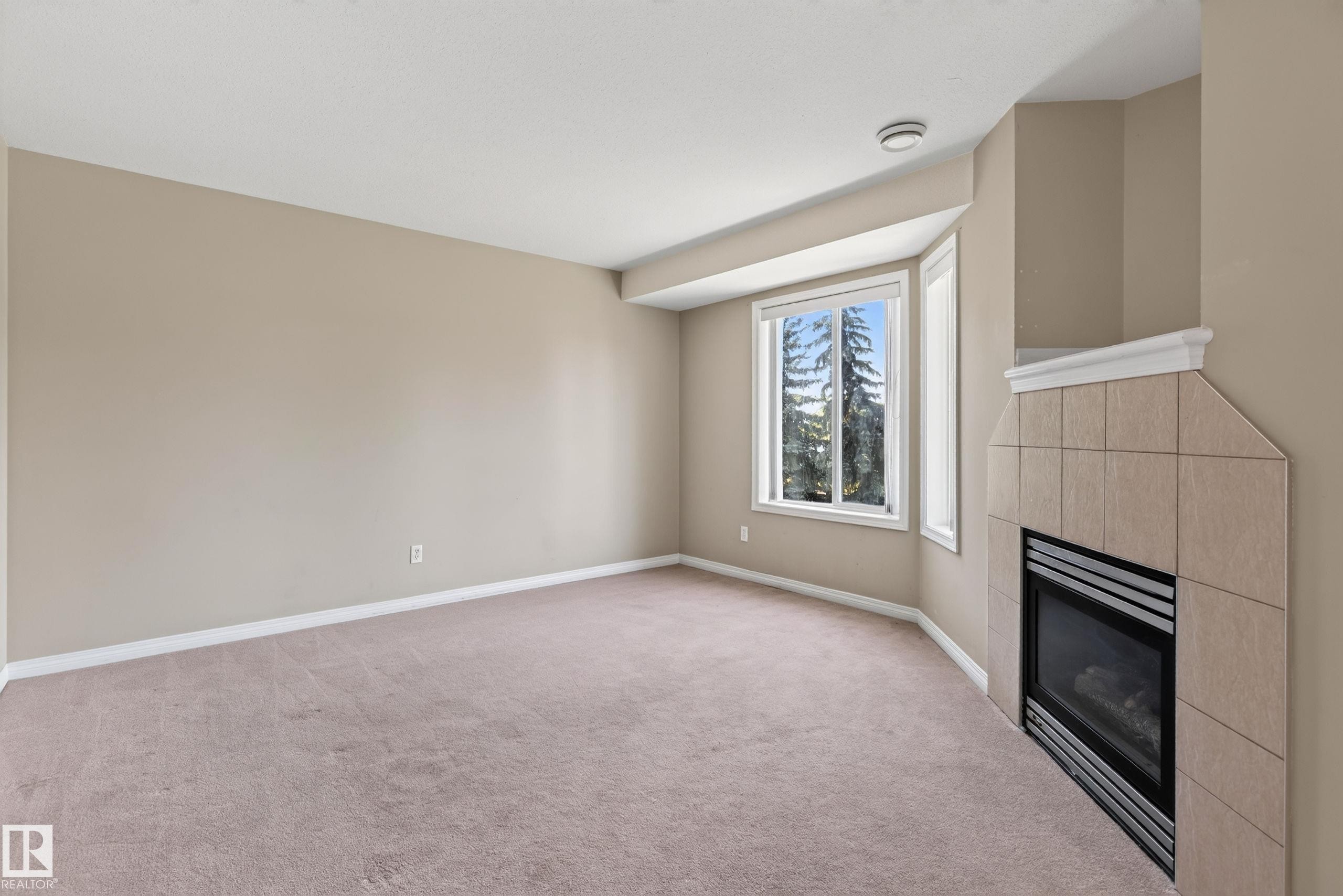 #3 2505 42 St Nw, Edmonton, AB