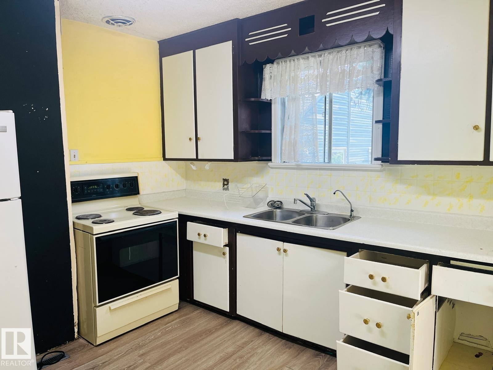 11408 82 Street Nw, Edmonton, AB