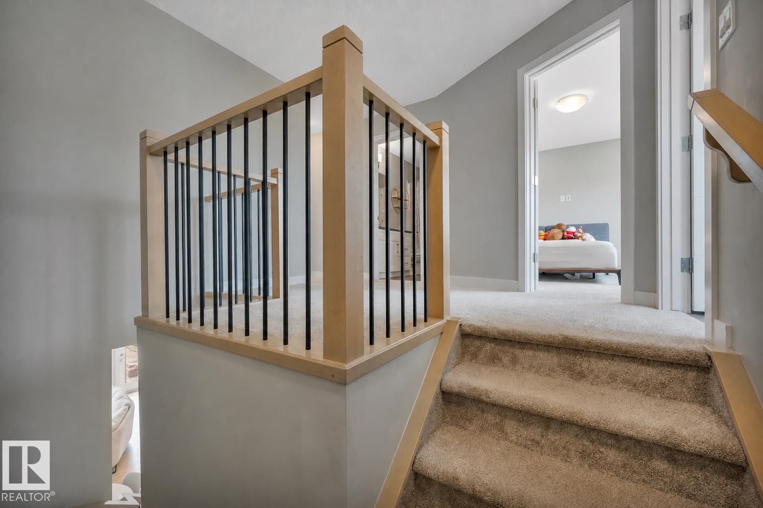 20007 15 Avenue Nw, Edmonton, AB