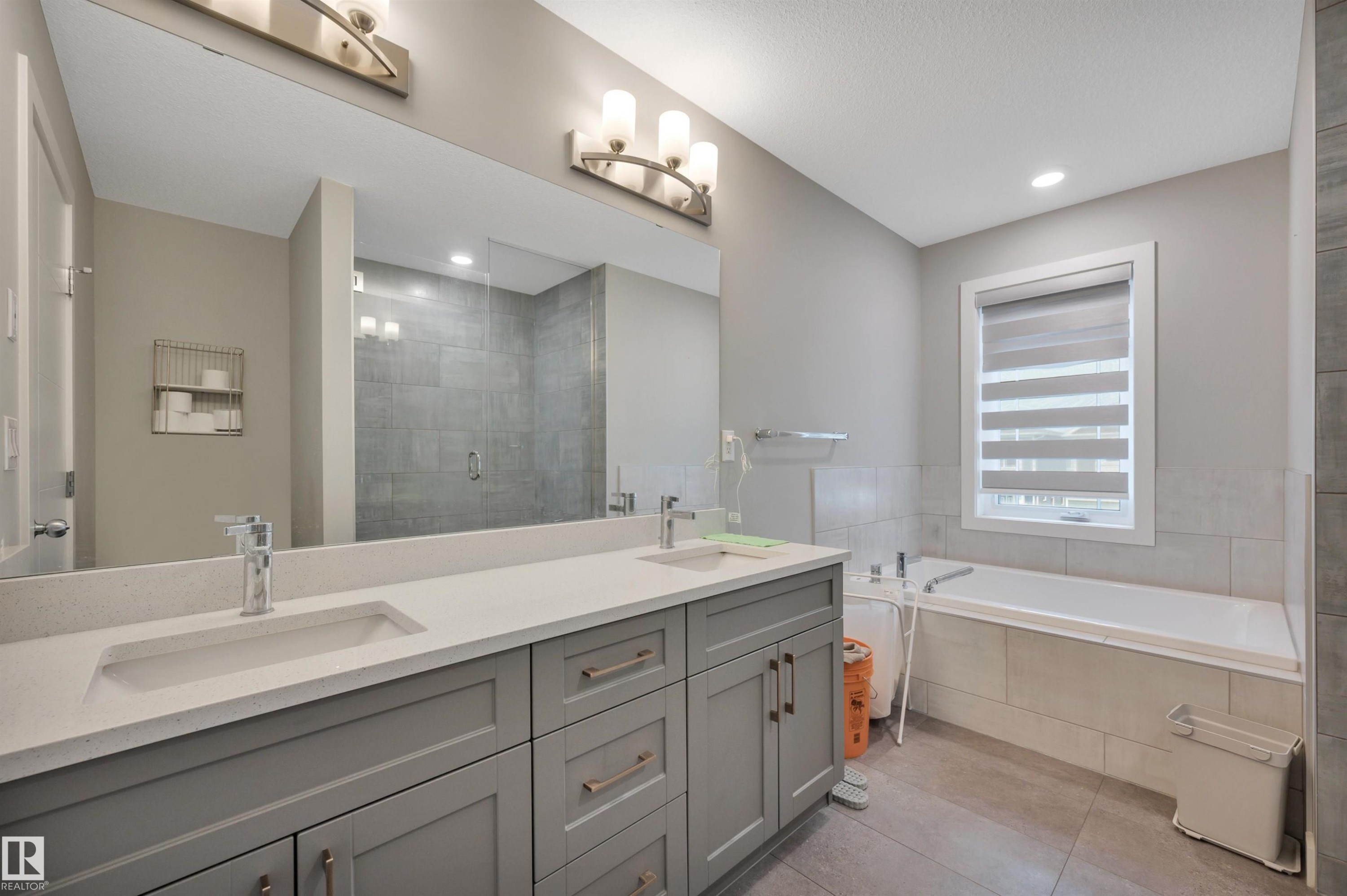 20007 15 Avenue Nw, Edmonton, AB