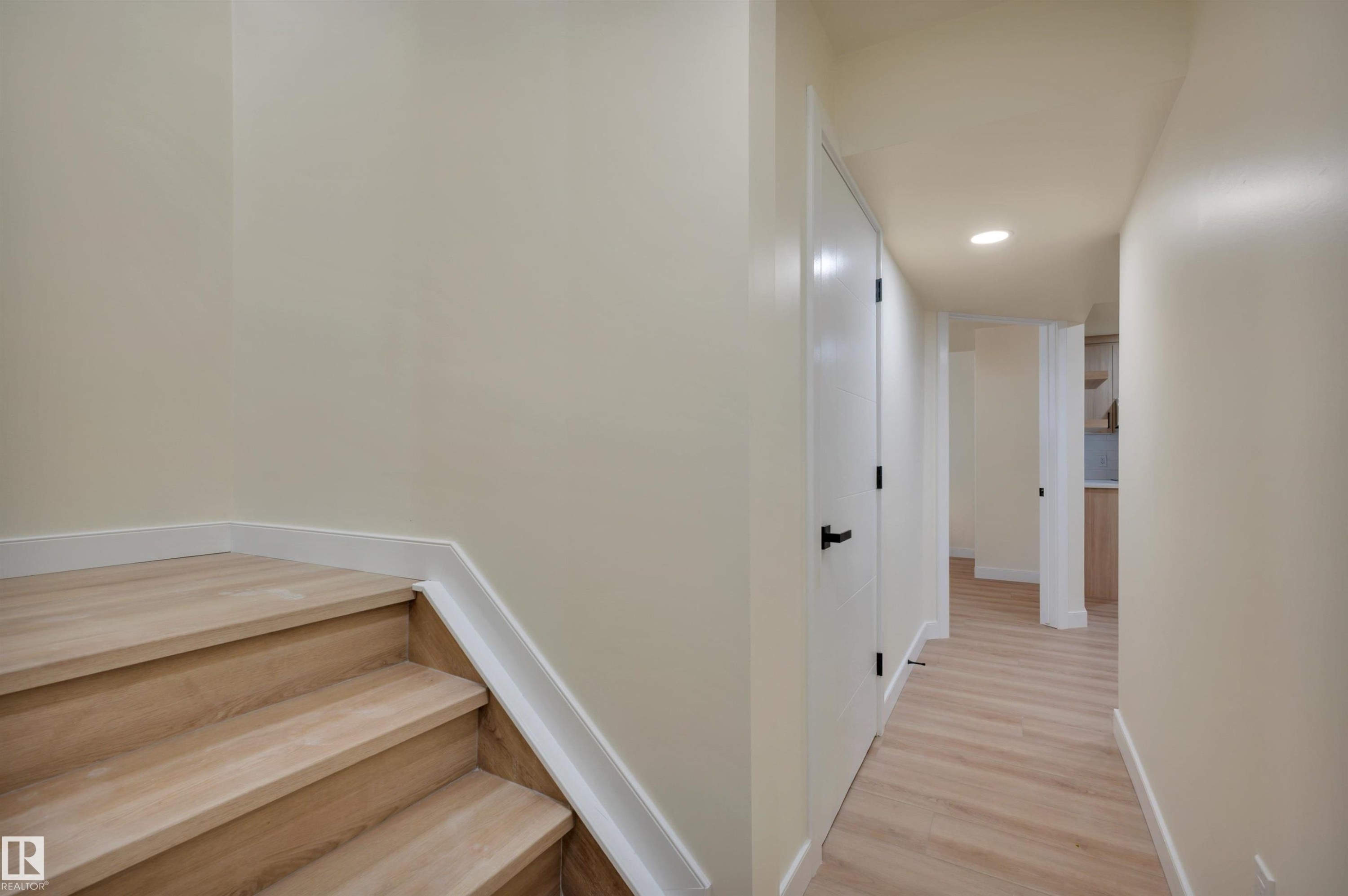 20007 15 Avenue Nw, Edmonton, AB
