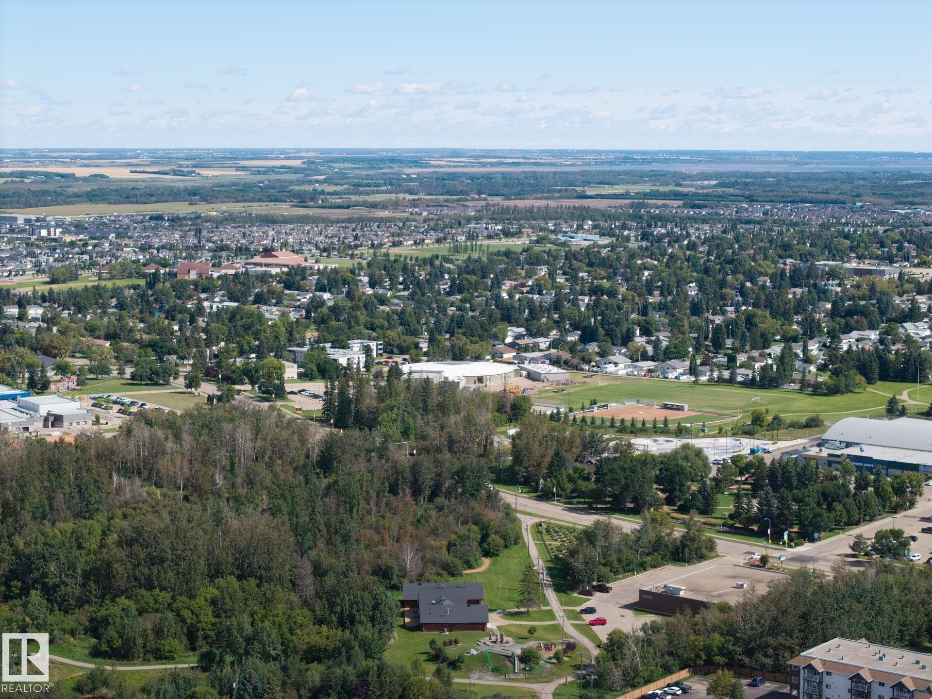 #318 511 Queen St, Spruce Grove, AB