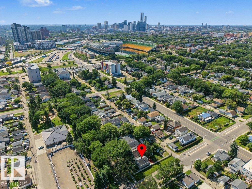 11348 85 Street Nw, Edmonton, AB