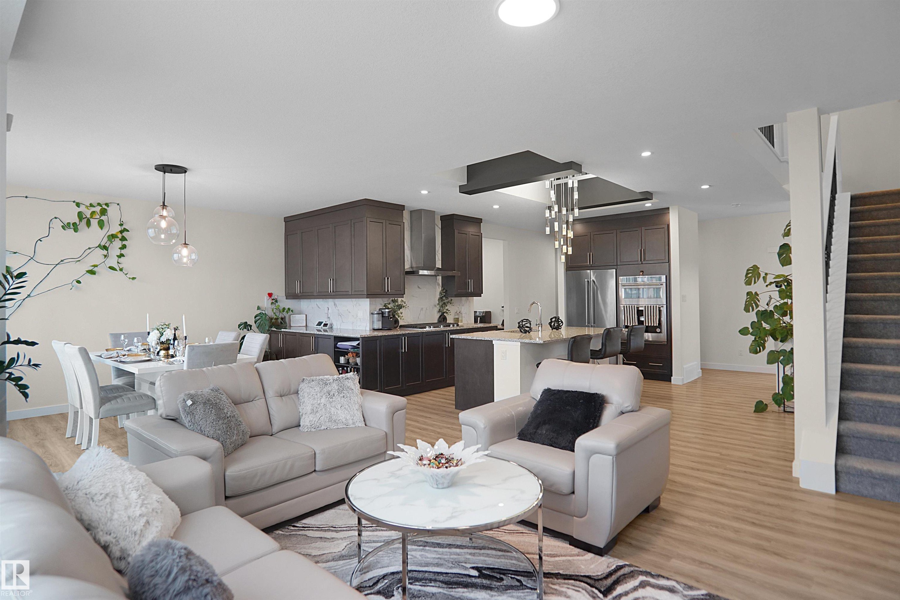 196 Edgewater Circle, Leduc, AB